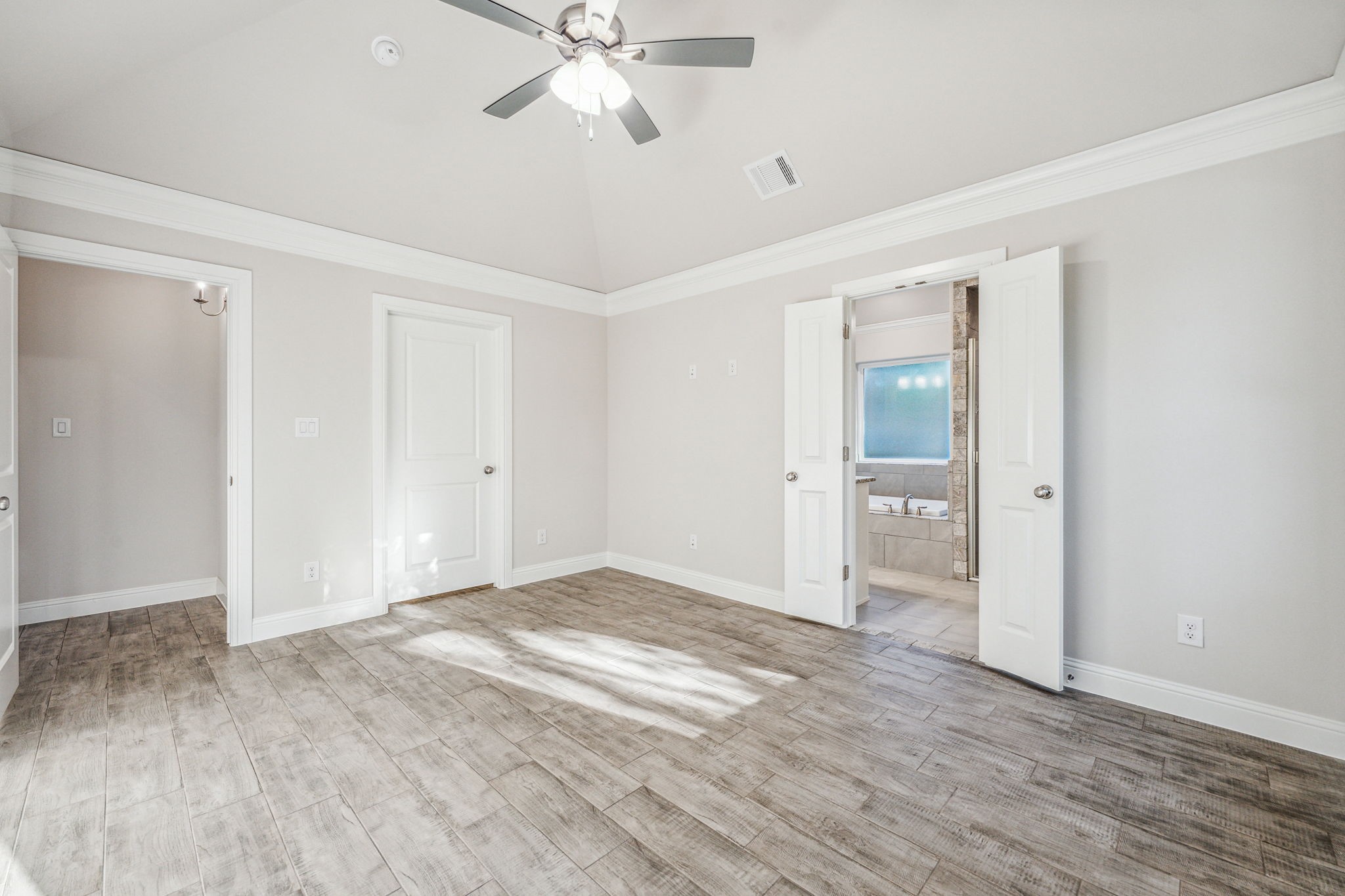 523 Calla Lily Way