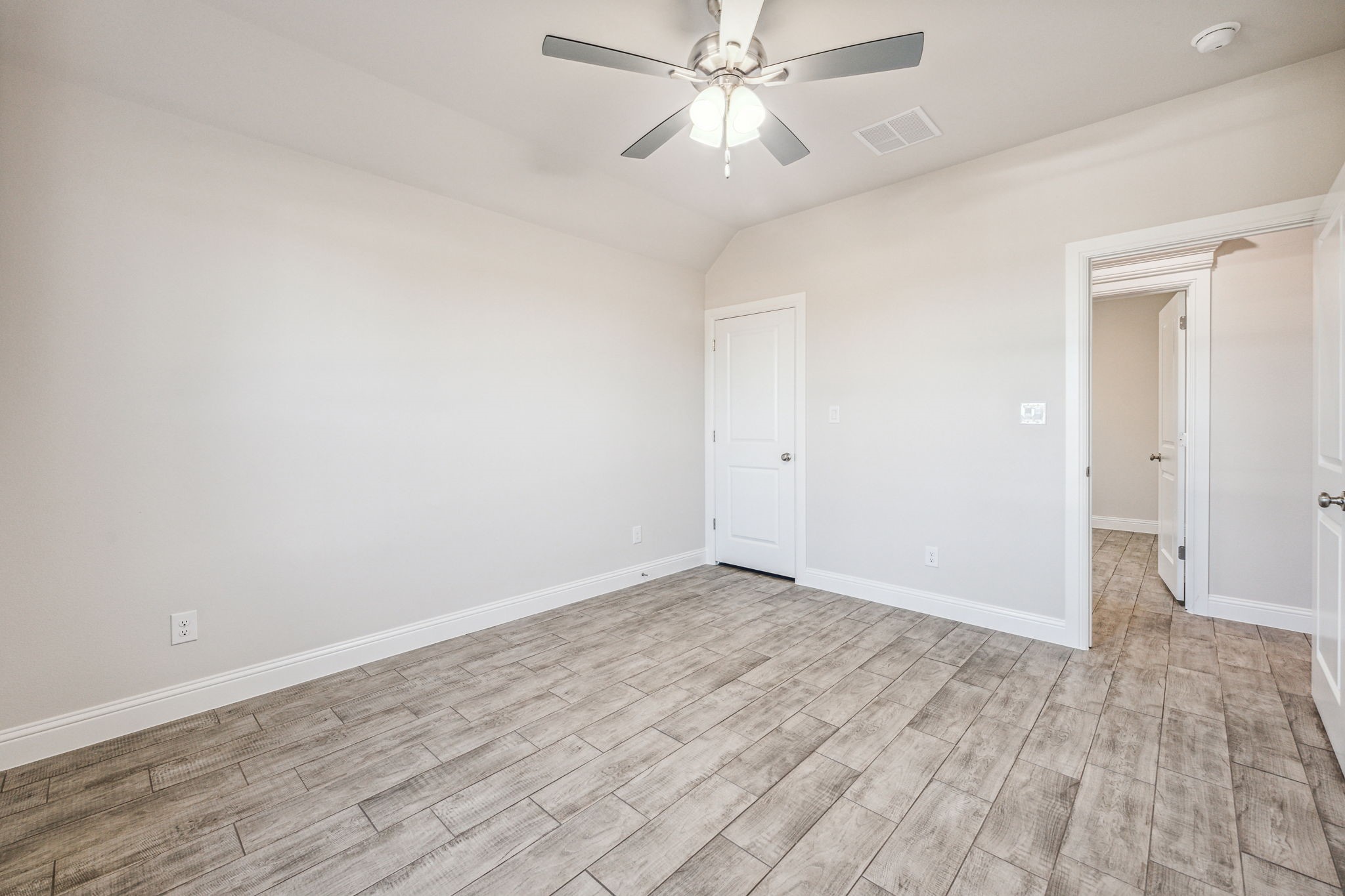 523 Calla Lily Way