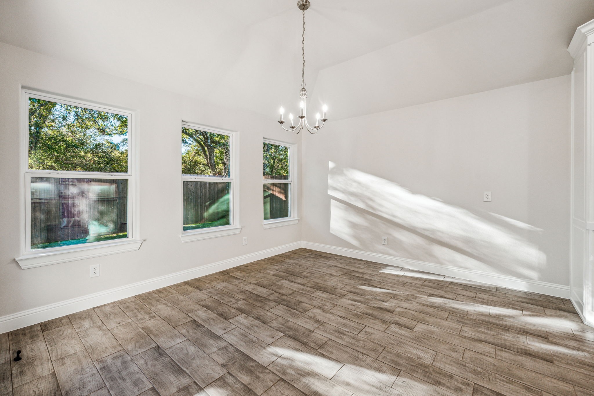 523 Calla Lily Way