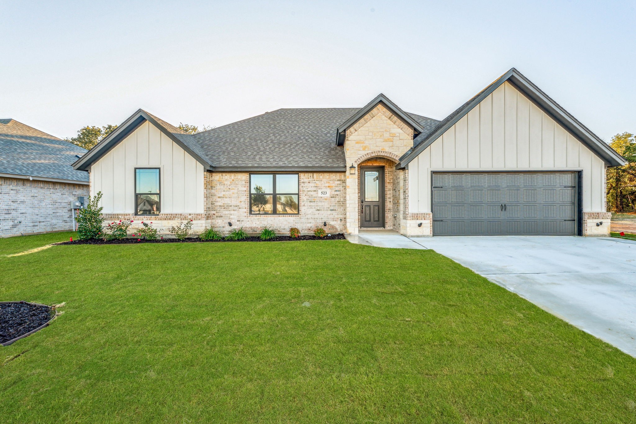 523 Calla Lily Way