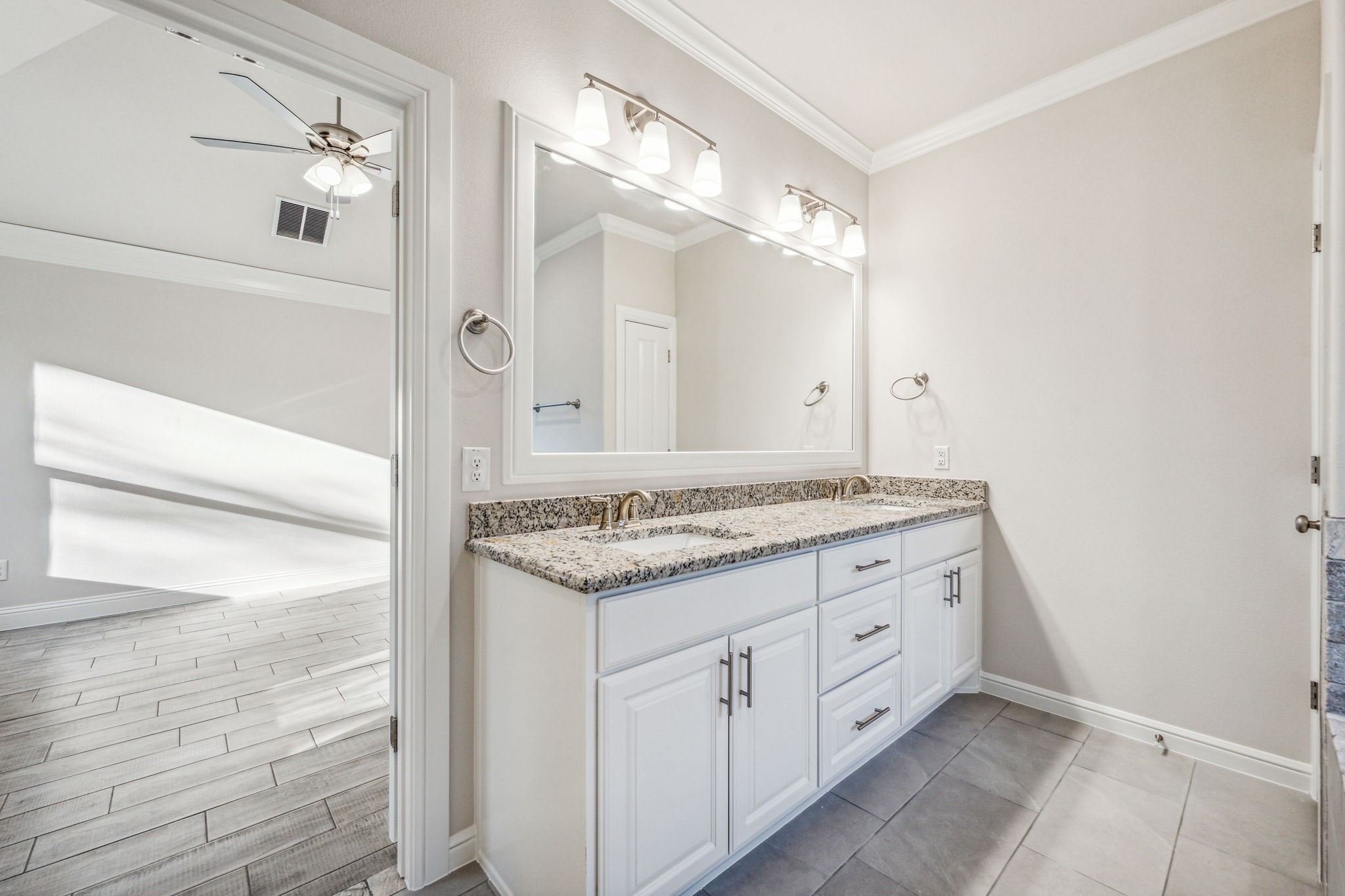 523 Calla Lily Way