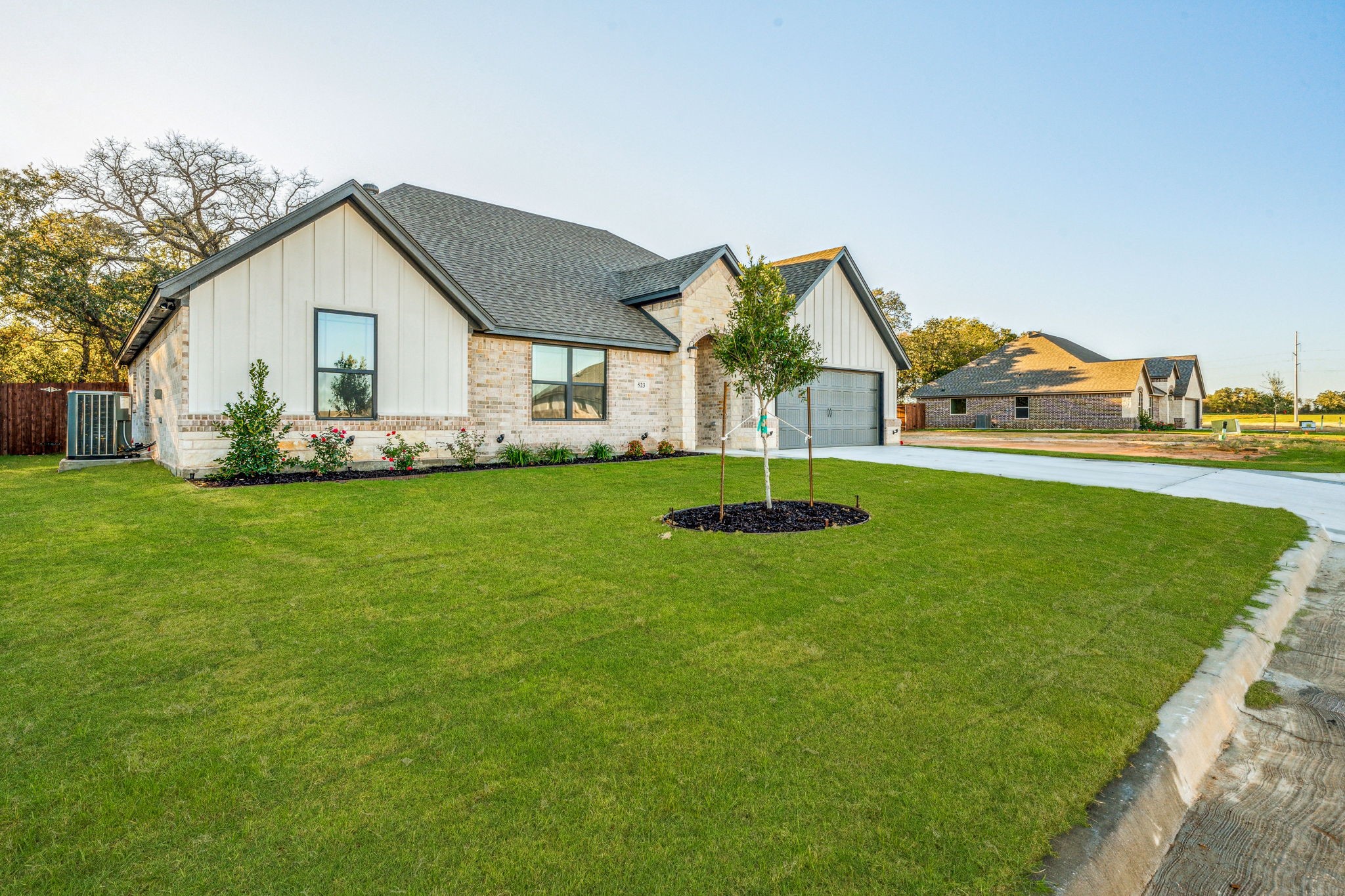 523 Calla Lily Way