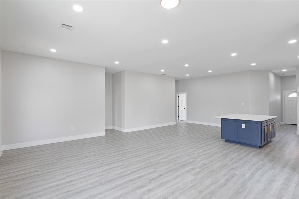 5625 Shady Crest Trail