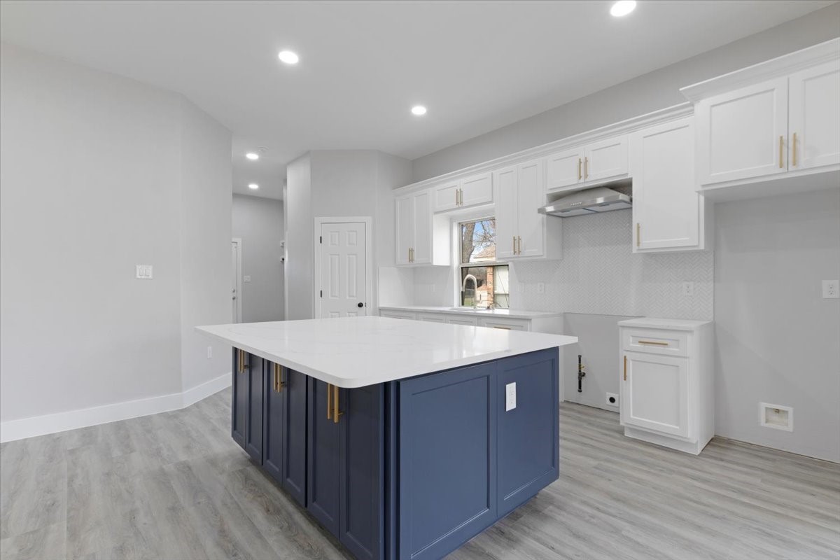 5625 Shady Crest Trail