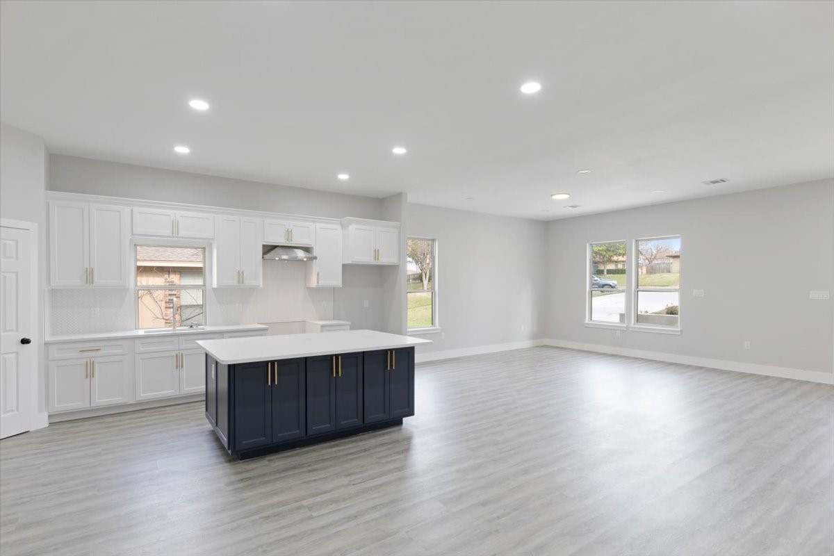 5625 Shady Crest Trail