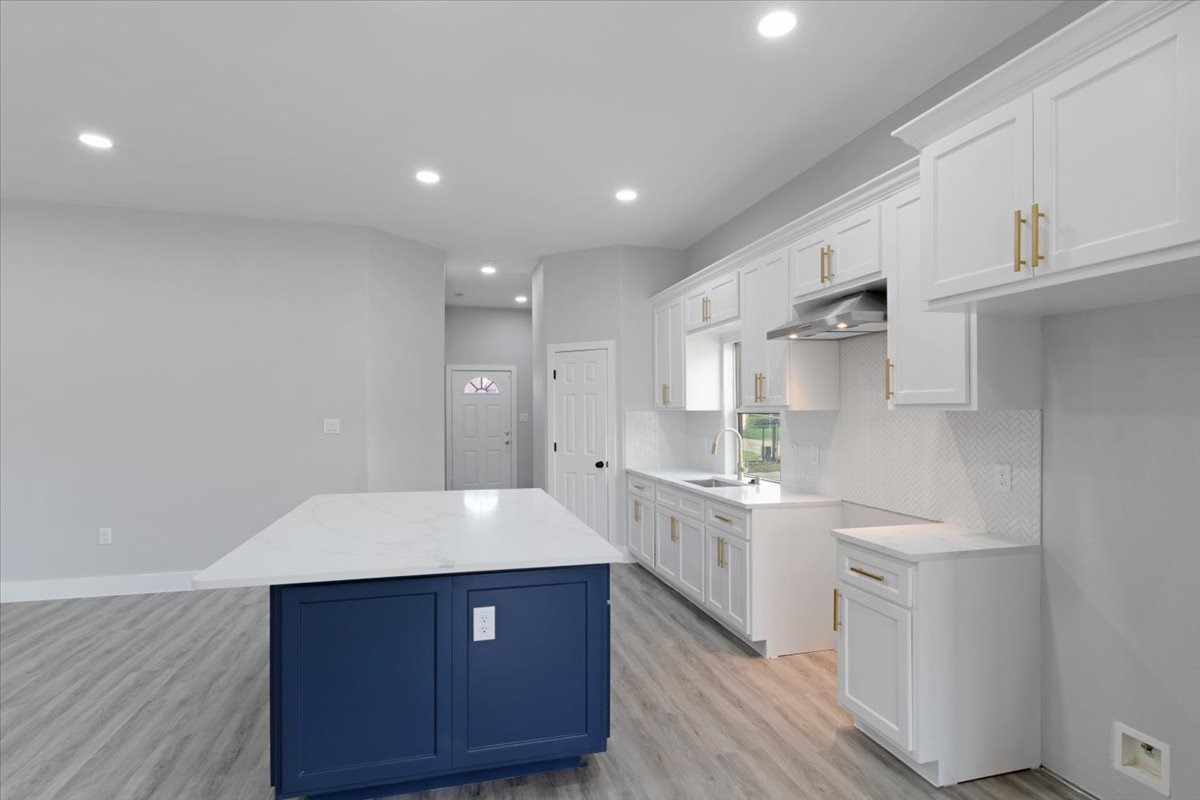 5625 Shady Crest Trail
