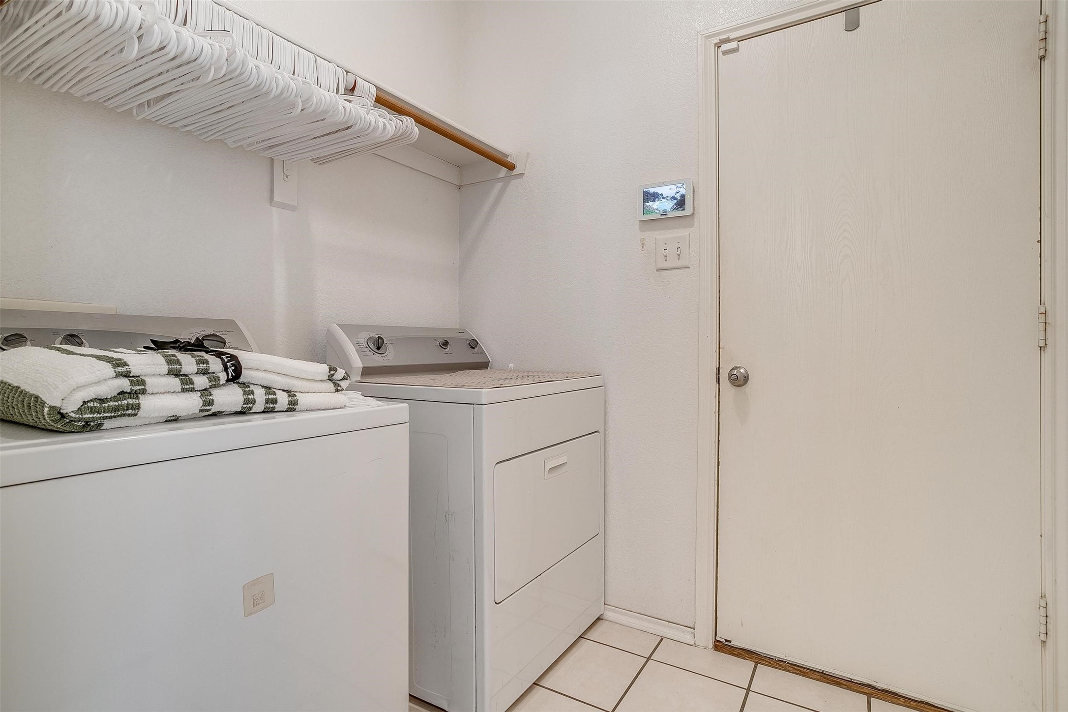 1228 Glenhaven Court