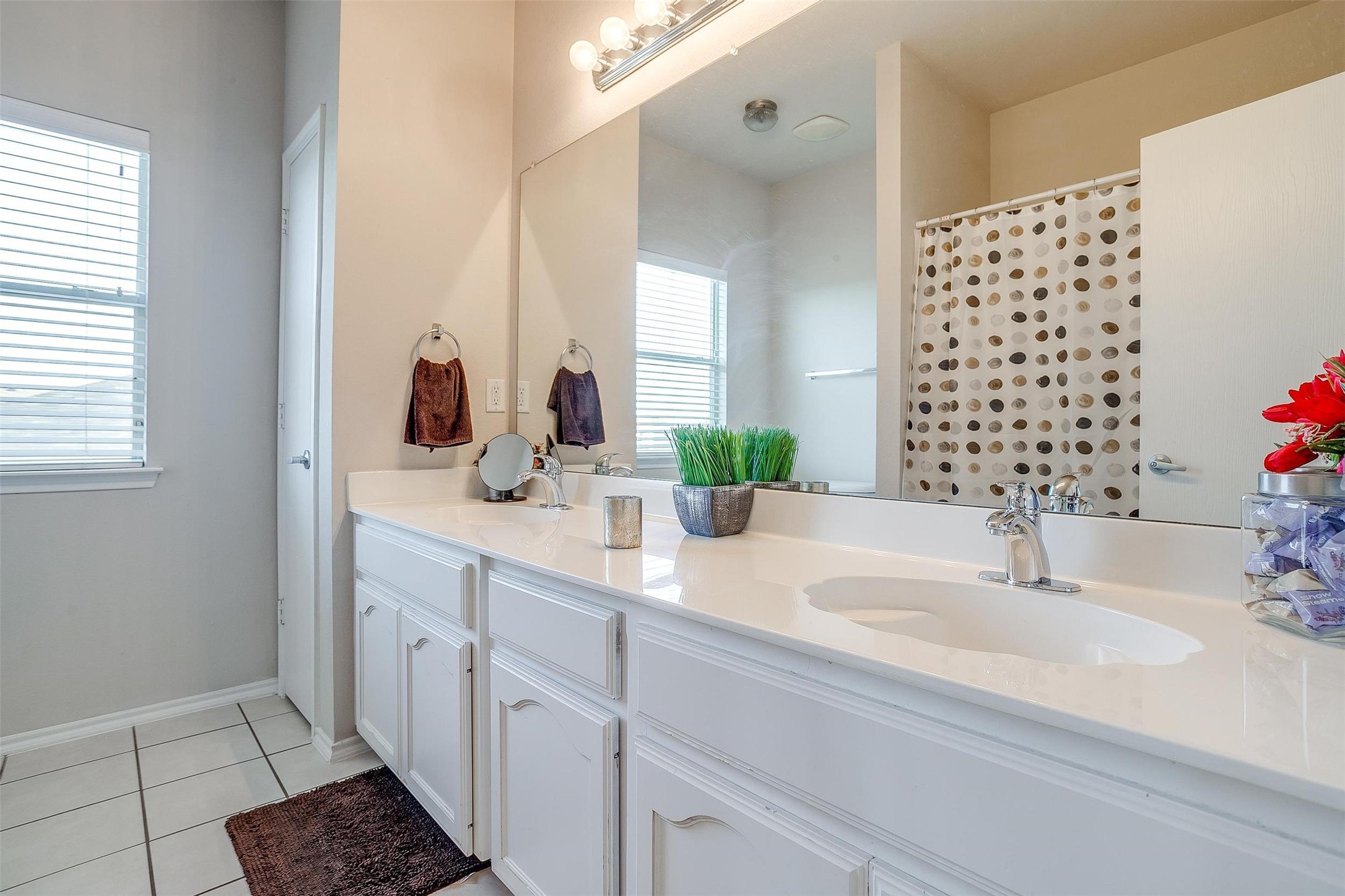1228 Glenhaven Court