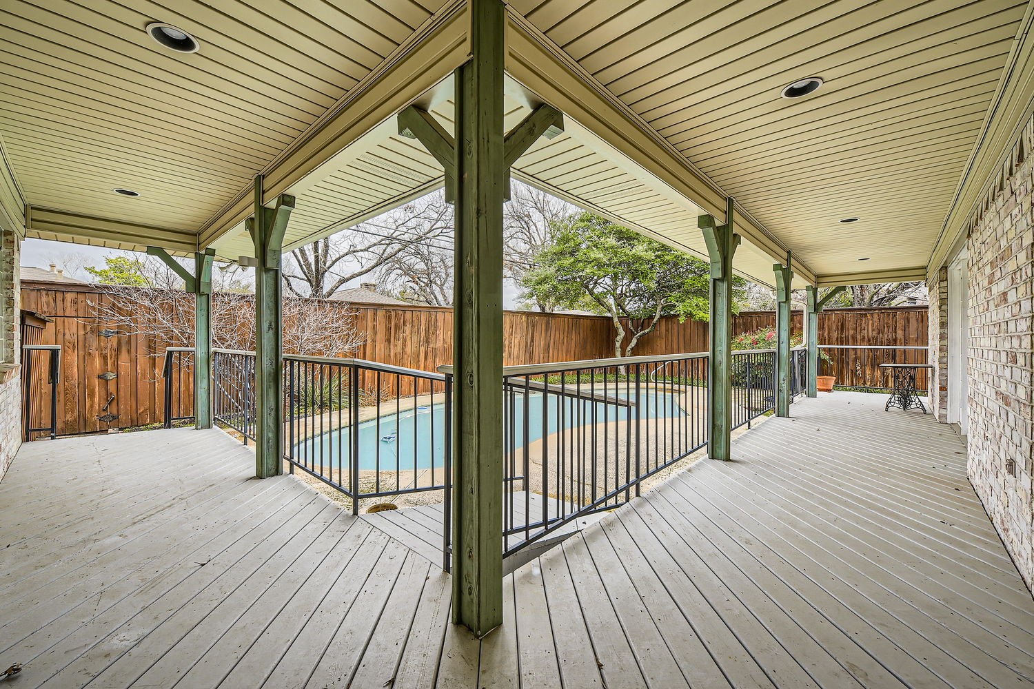 8419 Sweetwater Drive