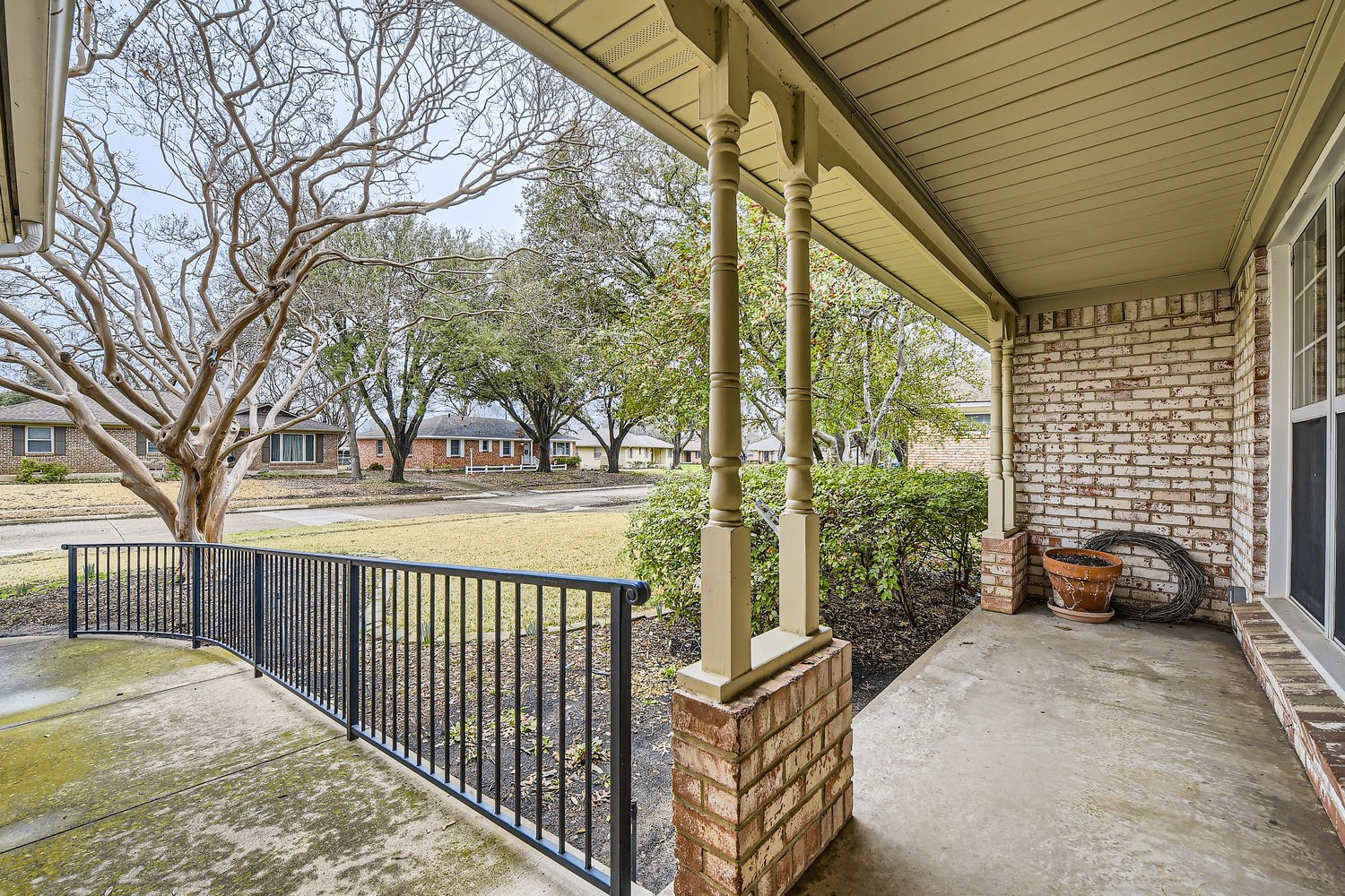 8419 Sweetwater Drive
