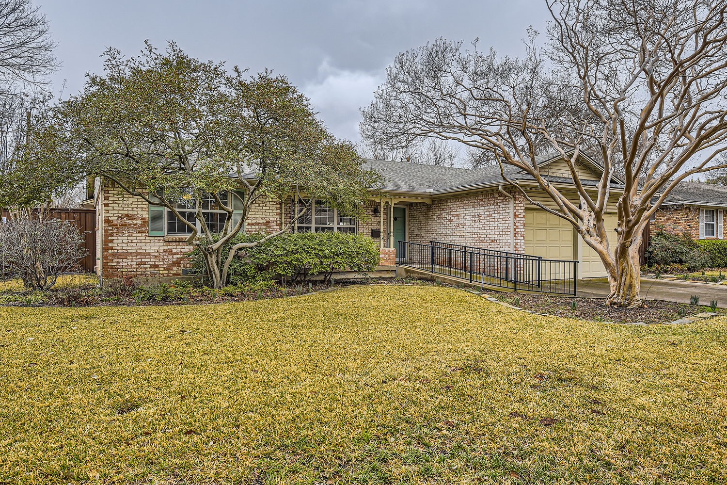 8419 Sweetwater Drive