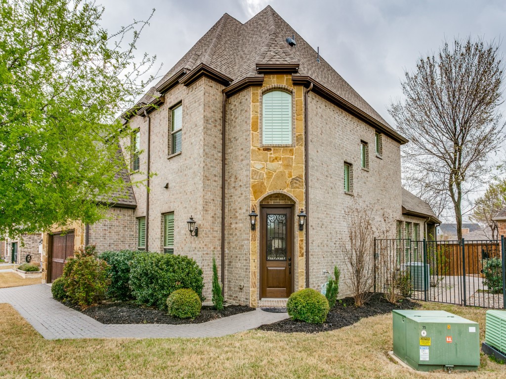 716 Brookstone Court