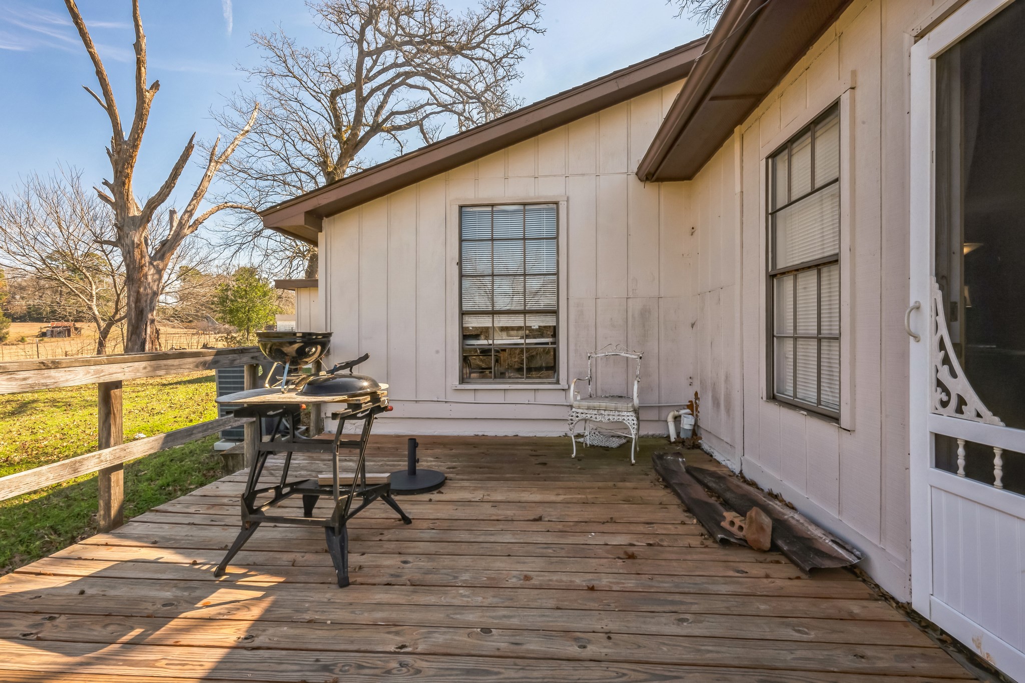 1587 E US Highway 80 S