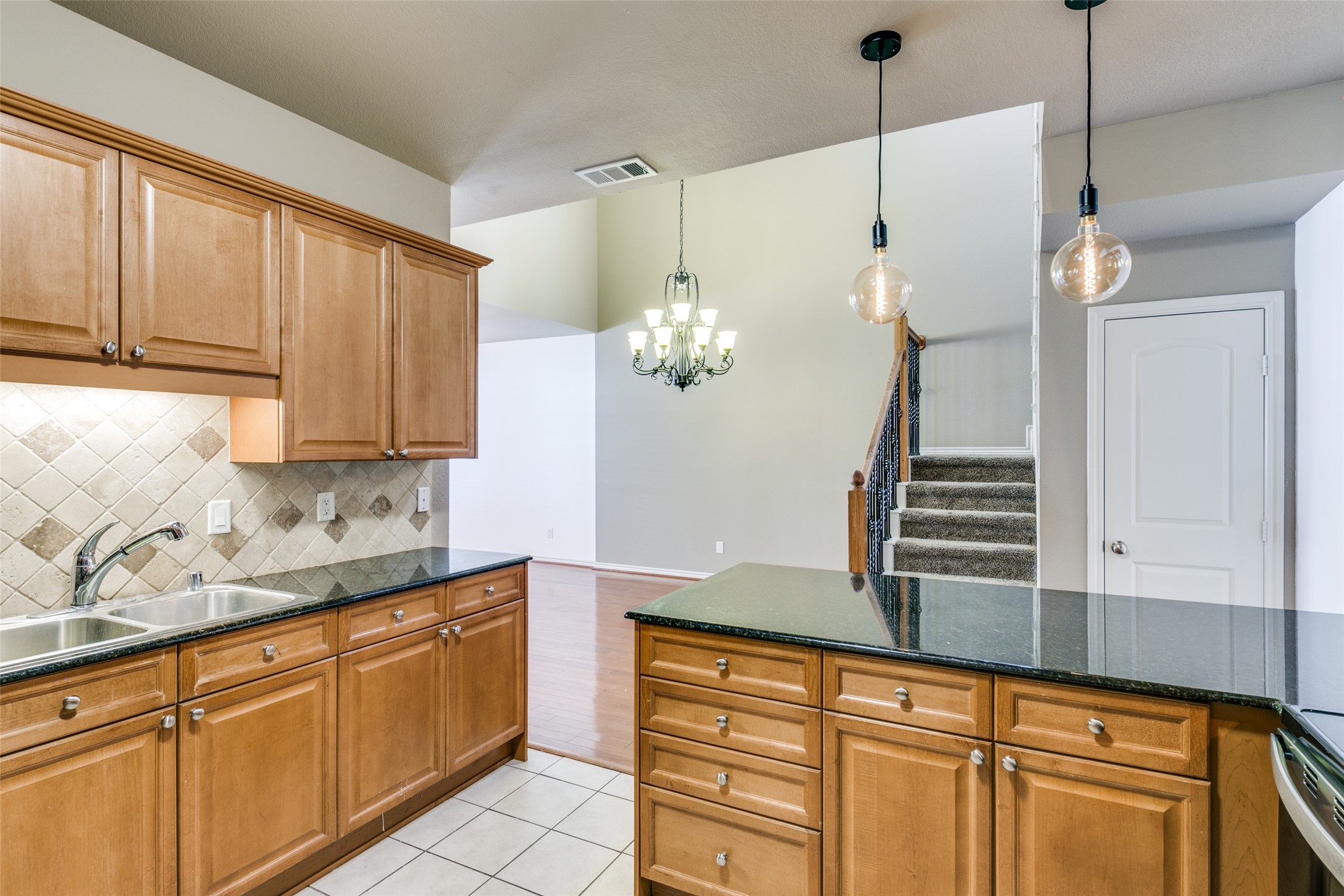 6653 Federal Hall Street