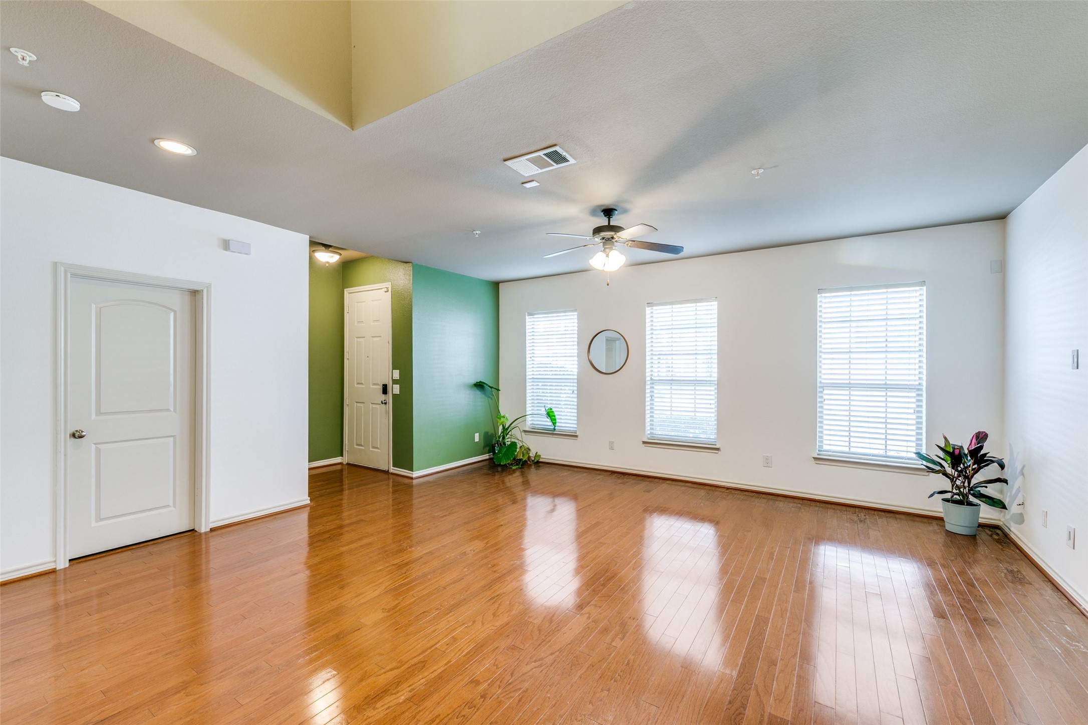 6653 Federal Hall Street