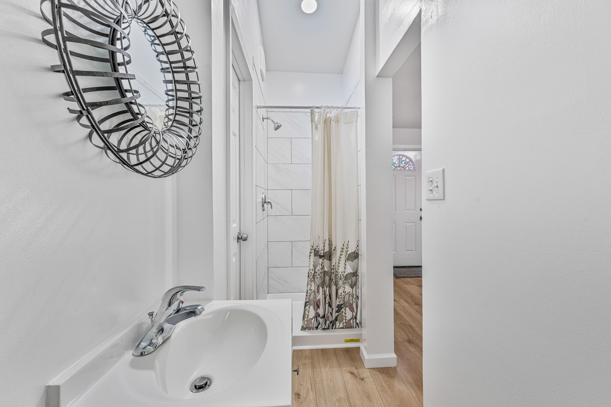 2807 Comanche Trail