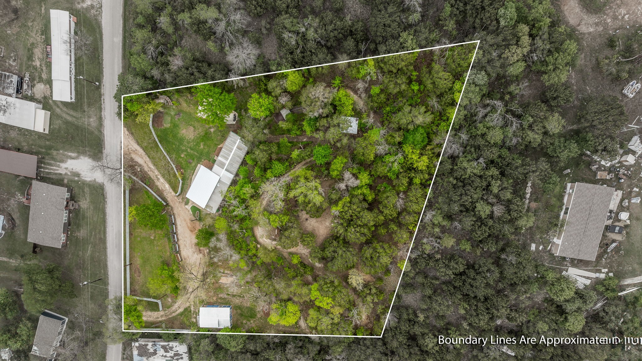 2807 Comanche Trail