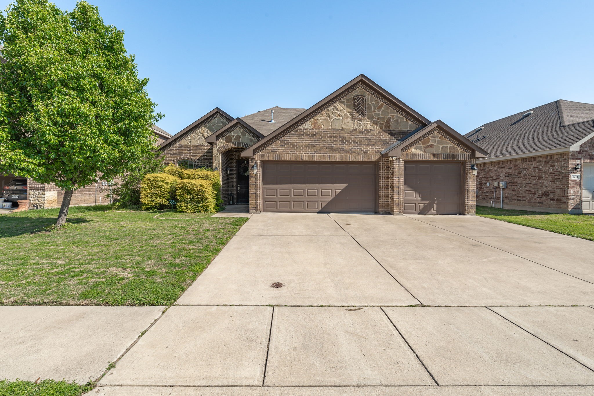 4248 Leeds Drive