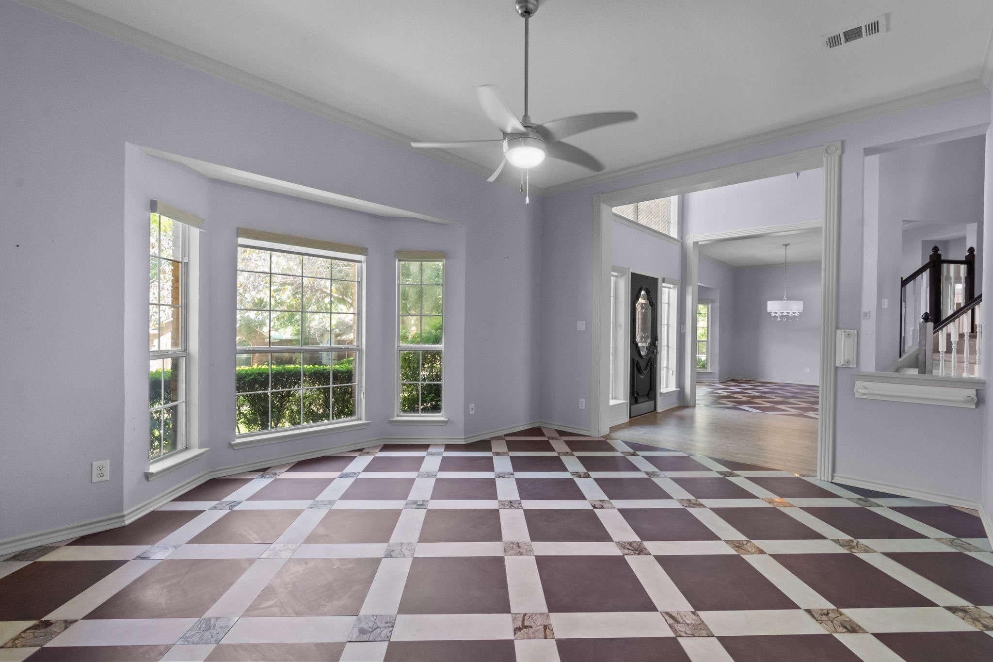 513 Edinburgh Lane