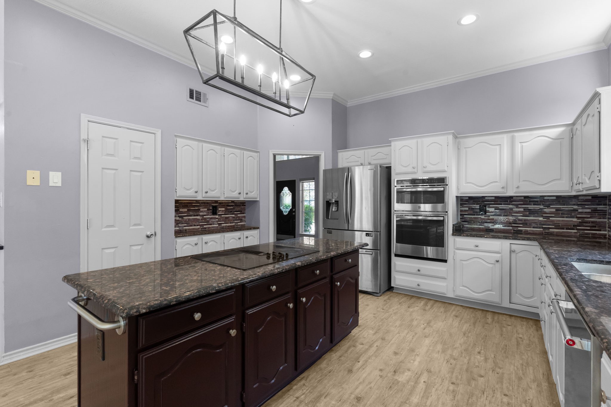 513 Edinburgh Lane