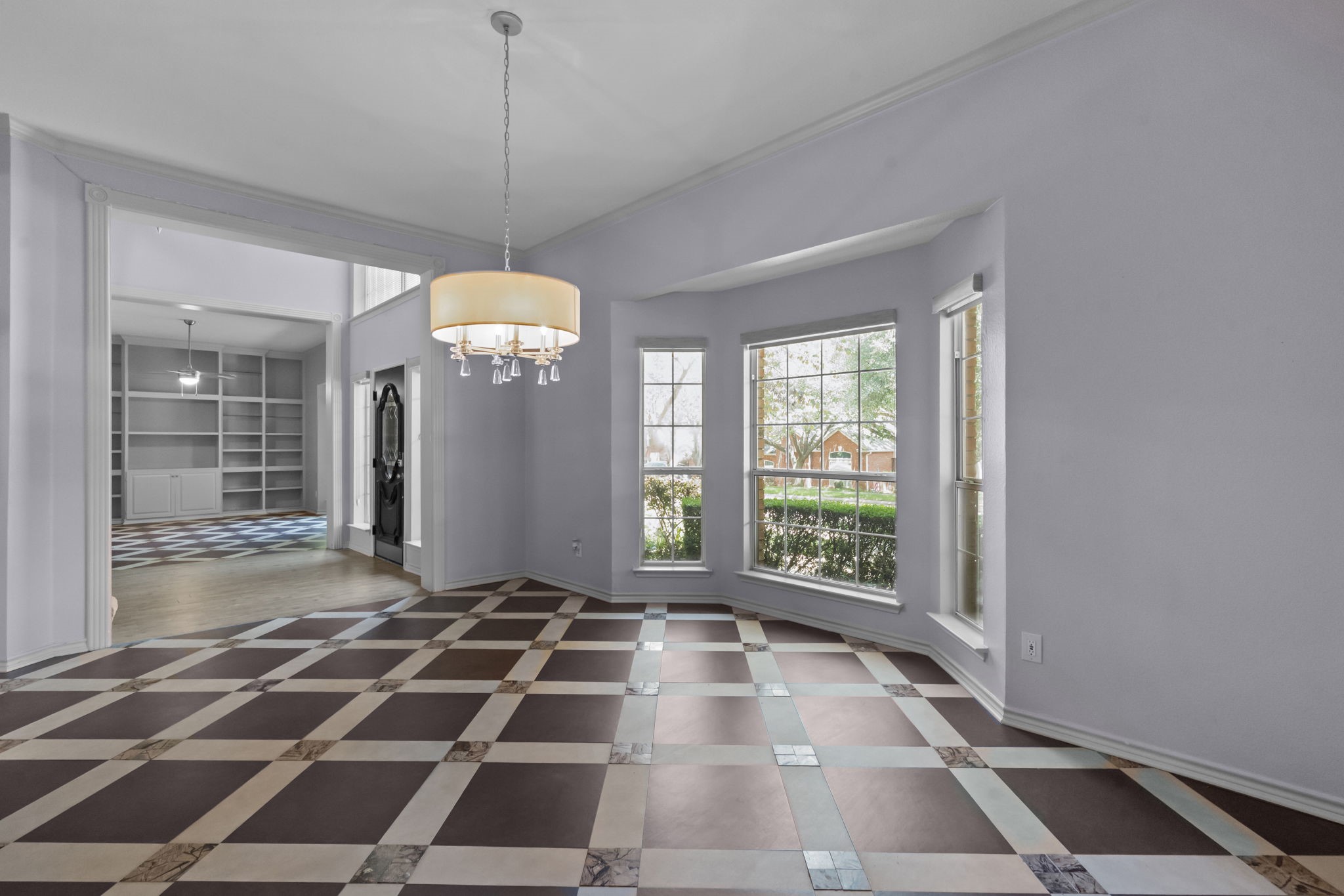 513 Edinburgh Lane
