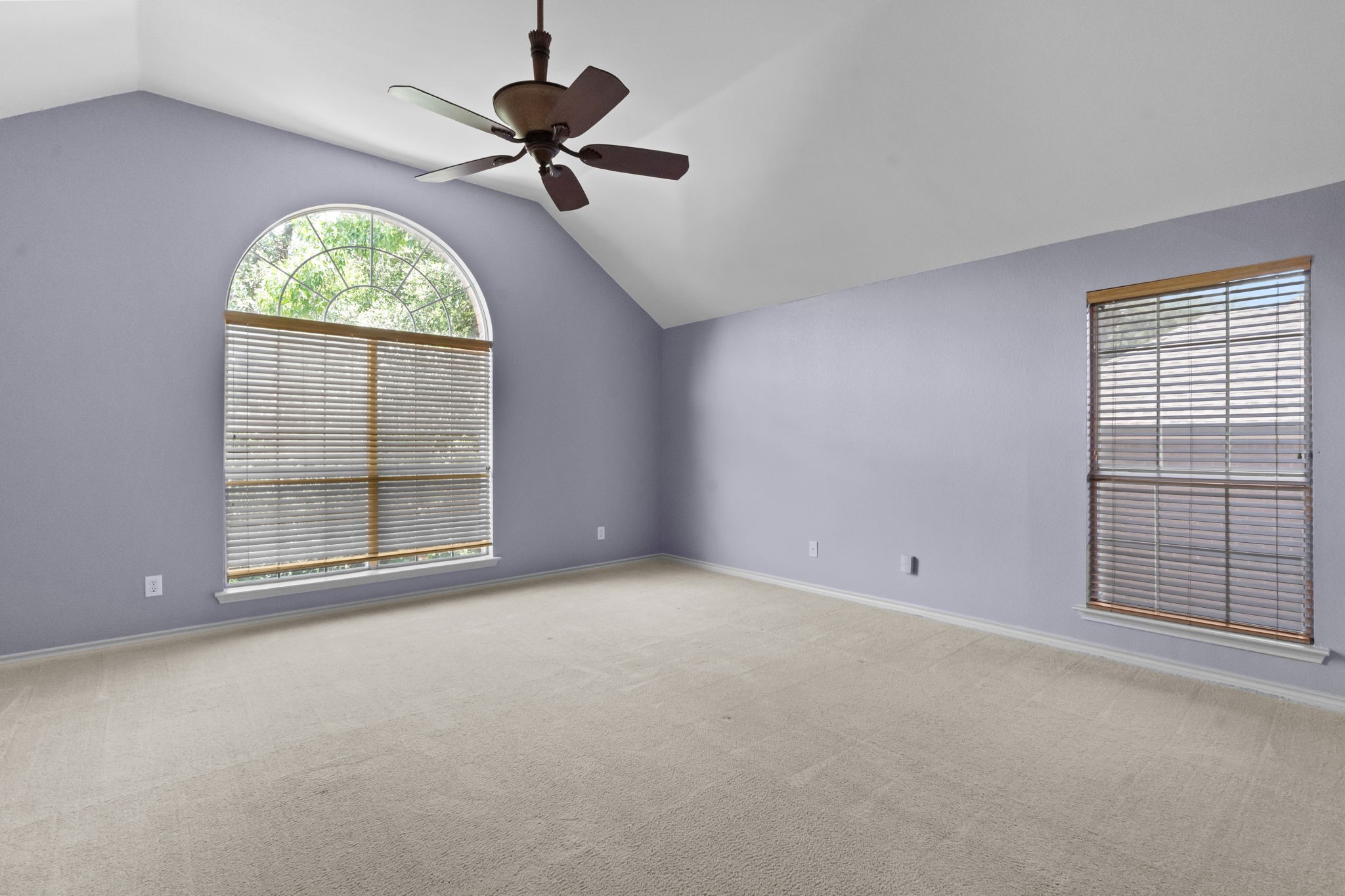 513 Edinburgh Lane