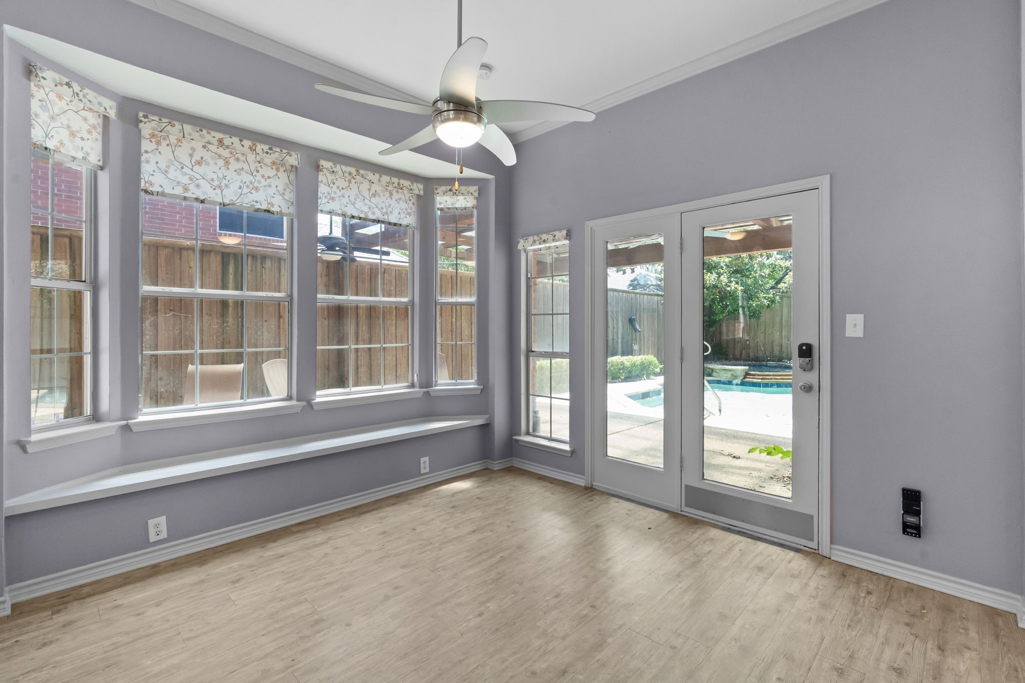 513 Edinburgh Lane