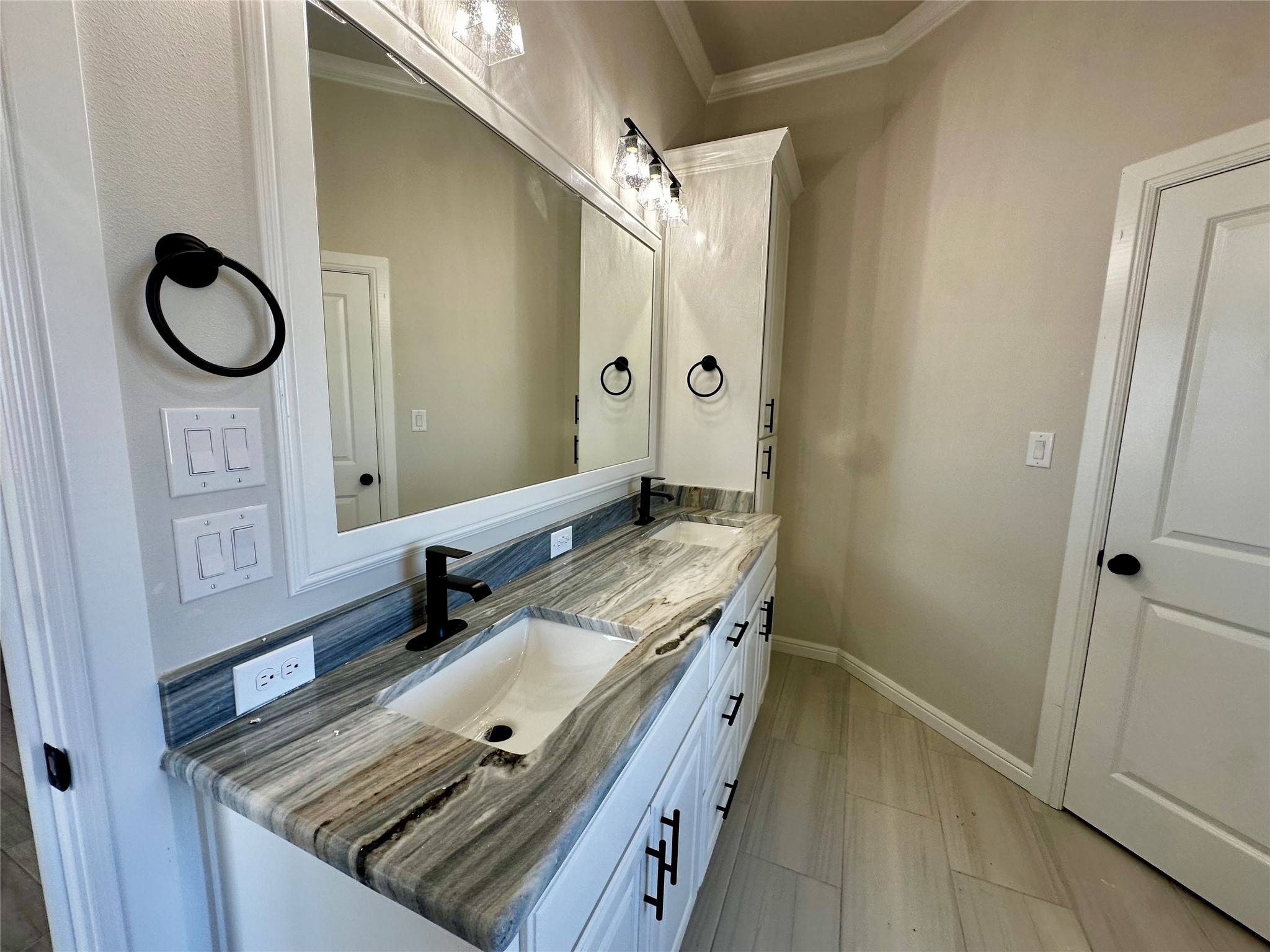 1406 Oleander Drive