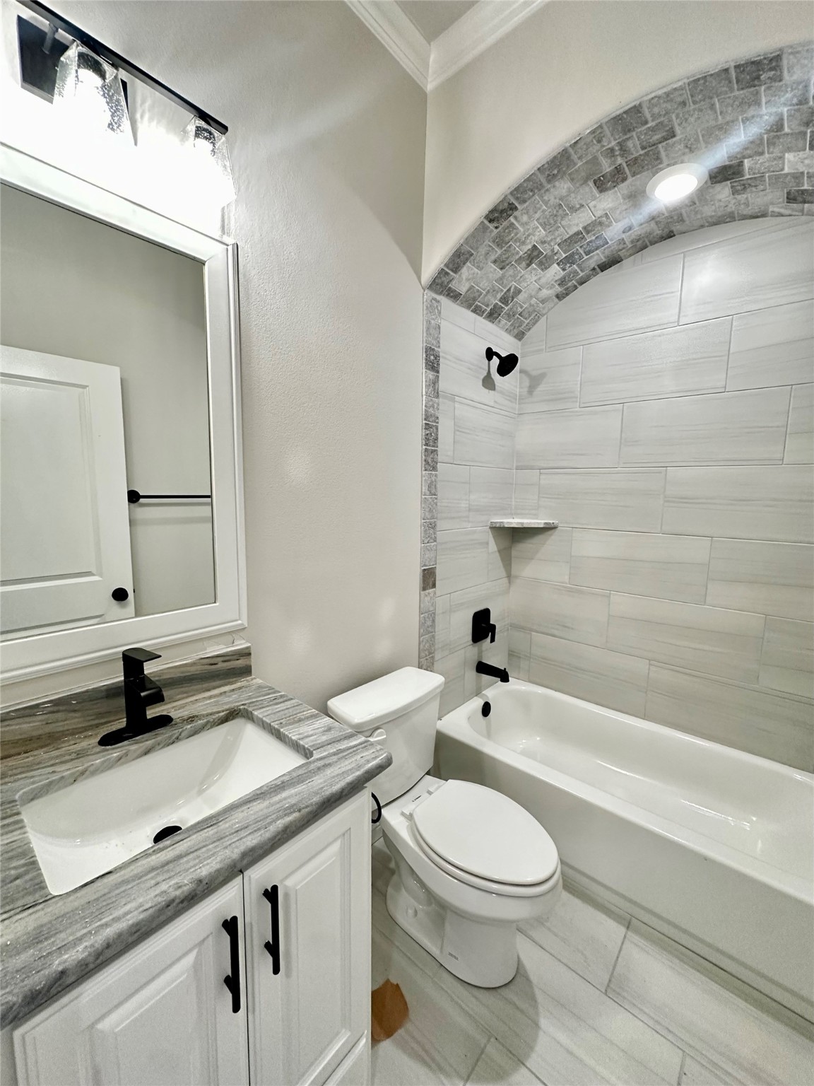 1406 Oleander Drive