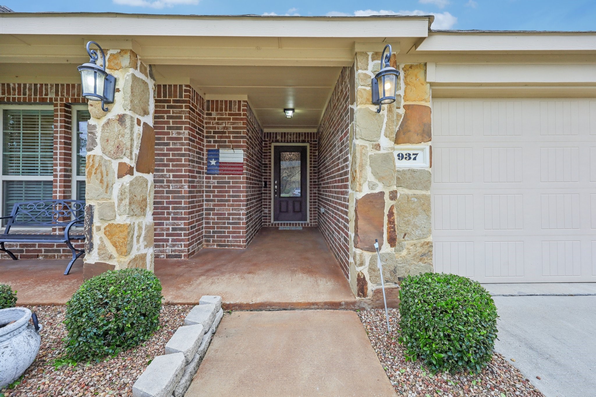 937 Lake Cypress Lane