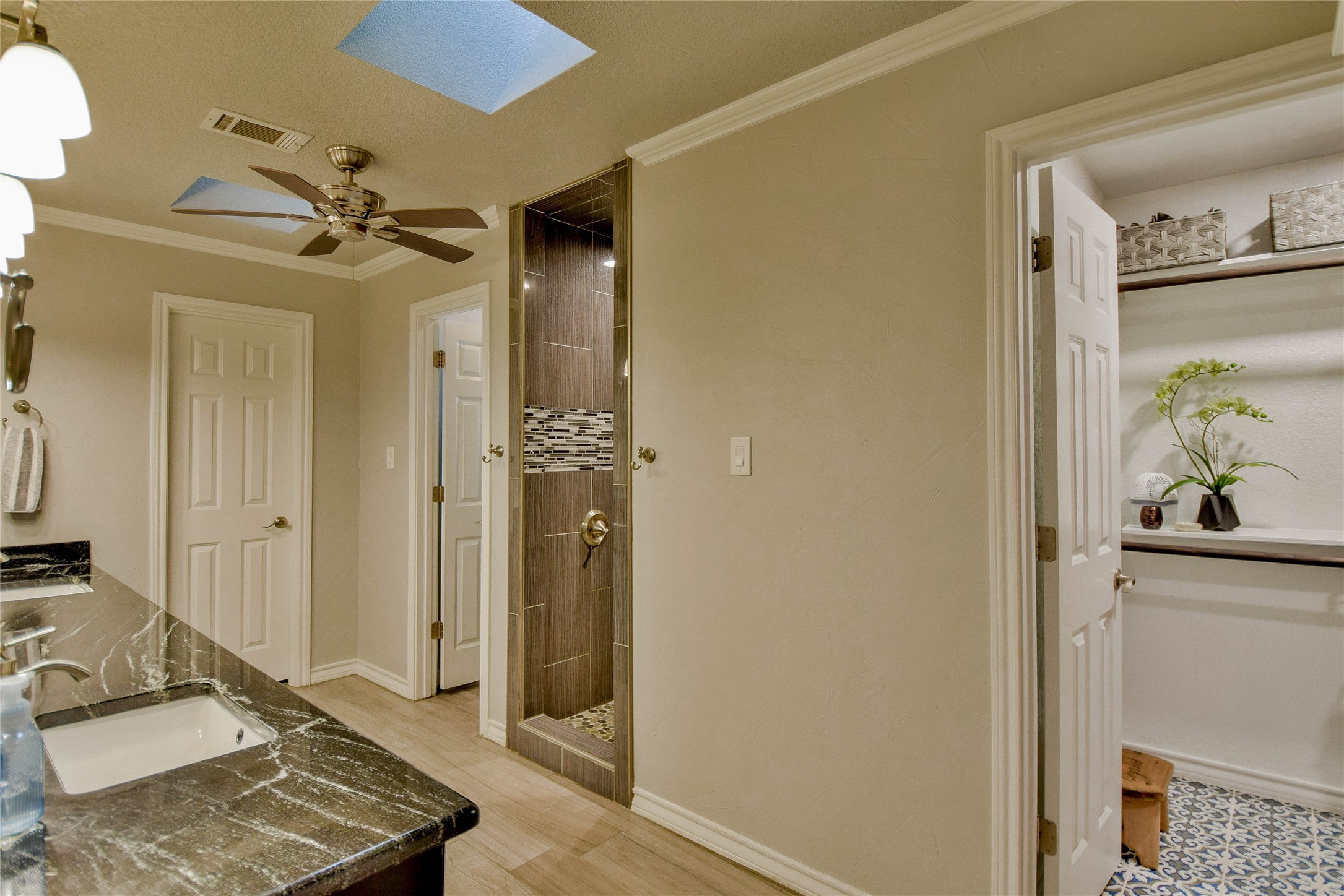 6101 W Choctaw Court