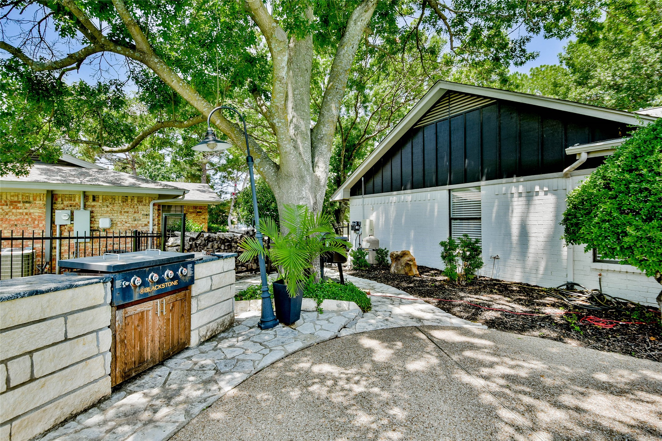 6101 W Choctaw Court