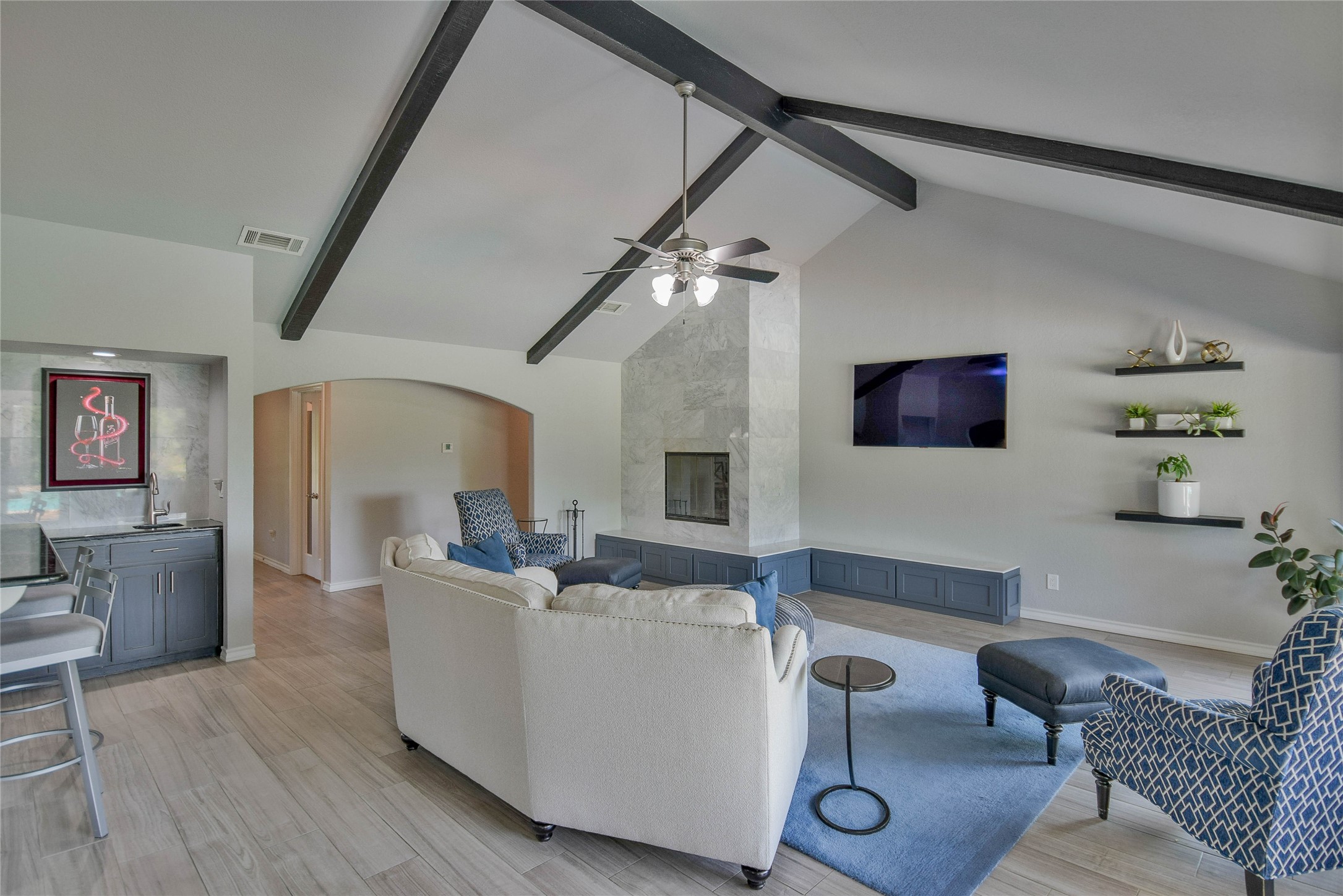 6101 W Choctaw Court