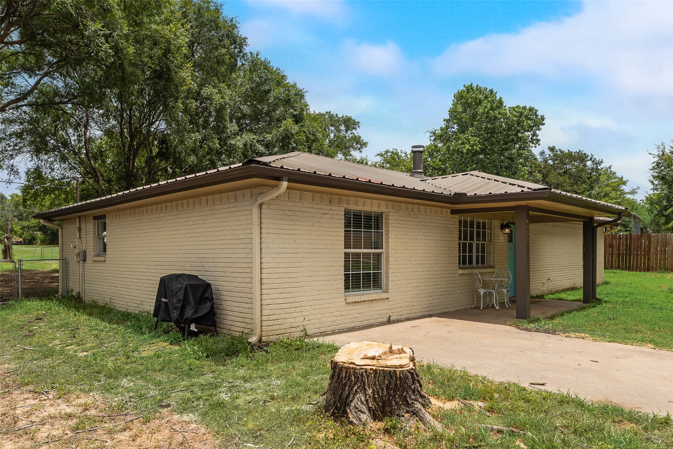 6137 County Road 319