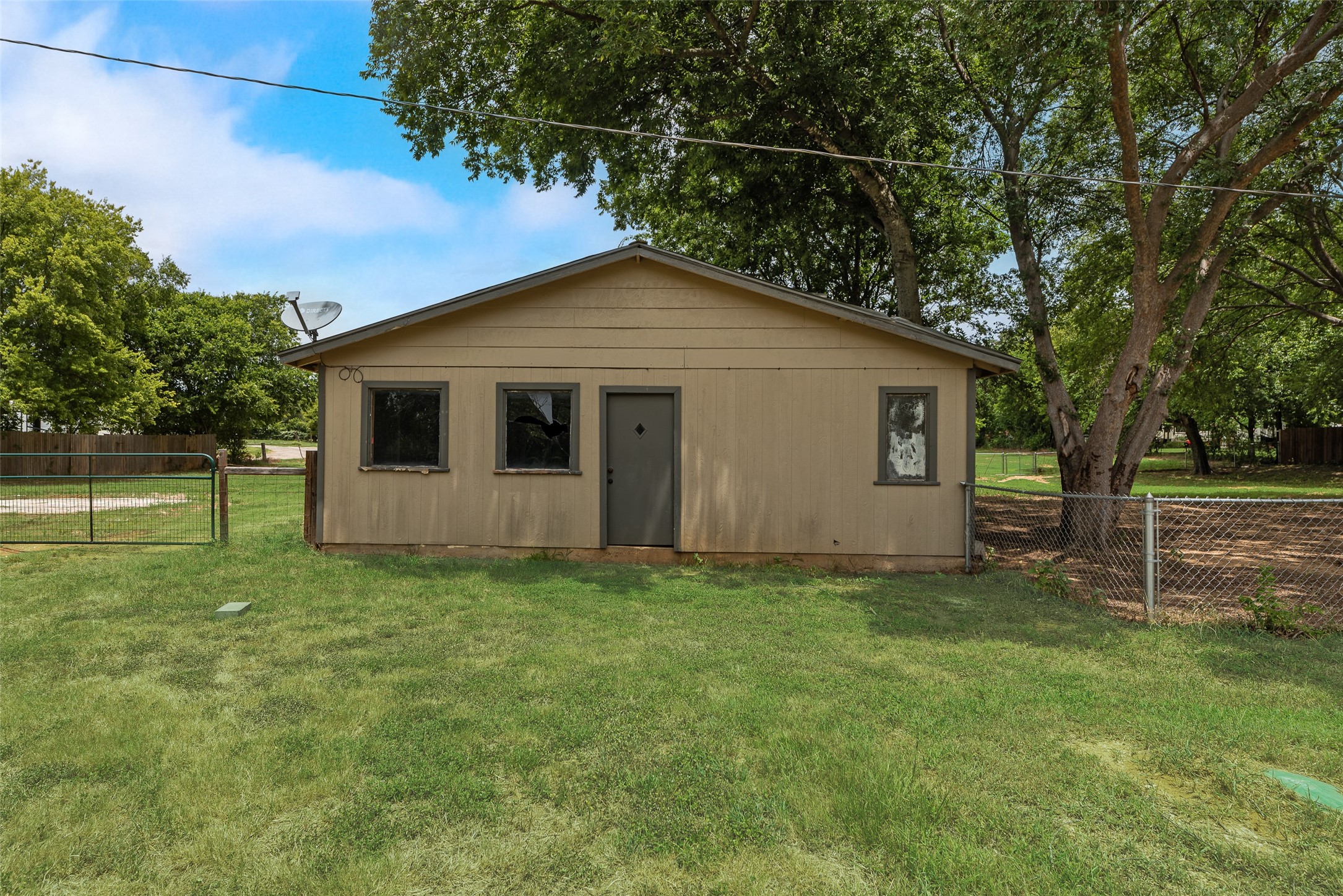 6137 County Road 319