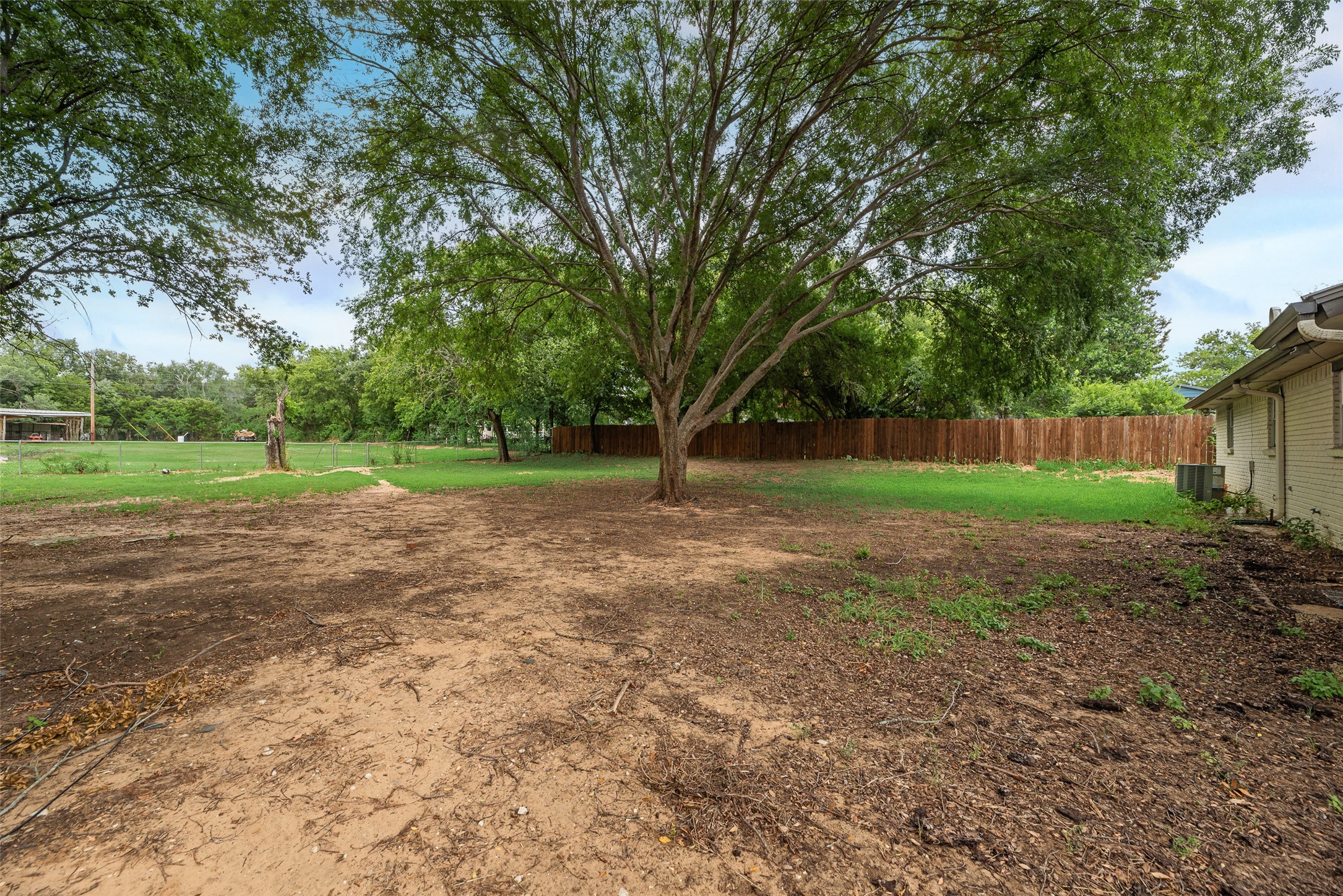 6137 County Road 319