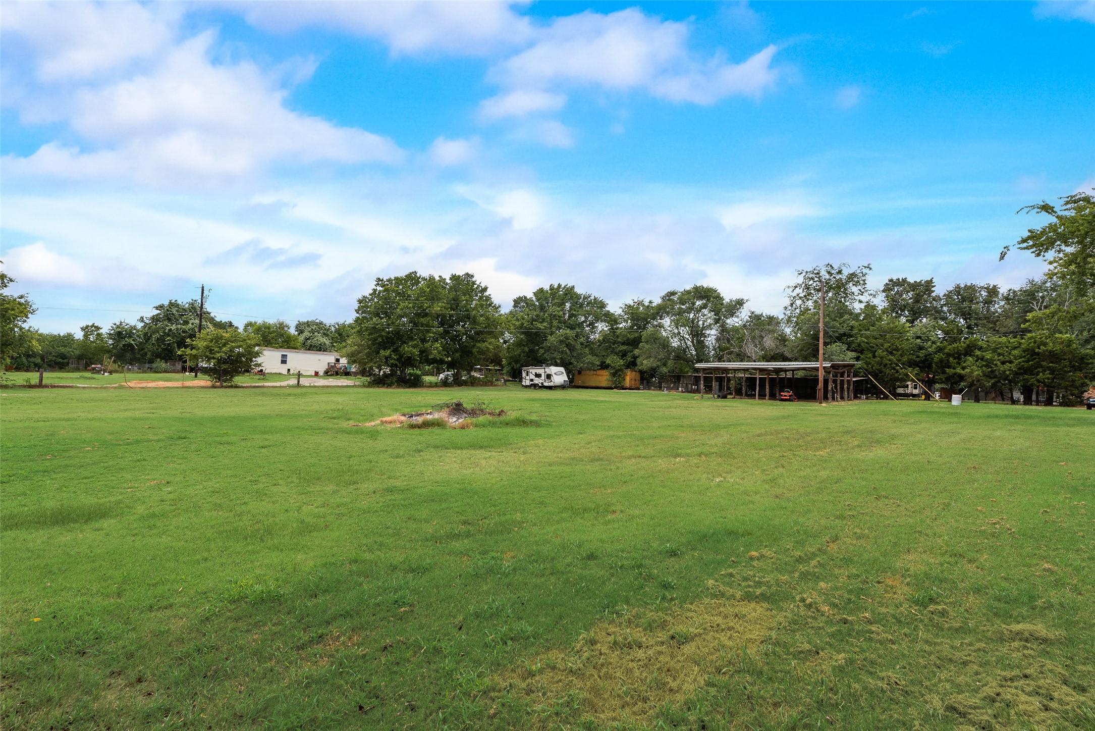 6137 County Road 319