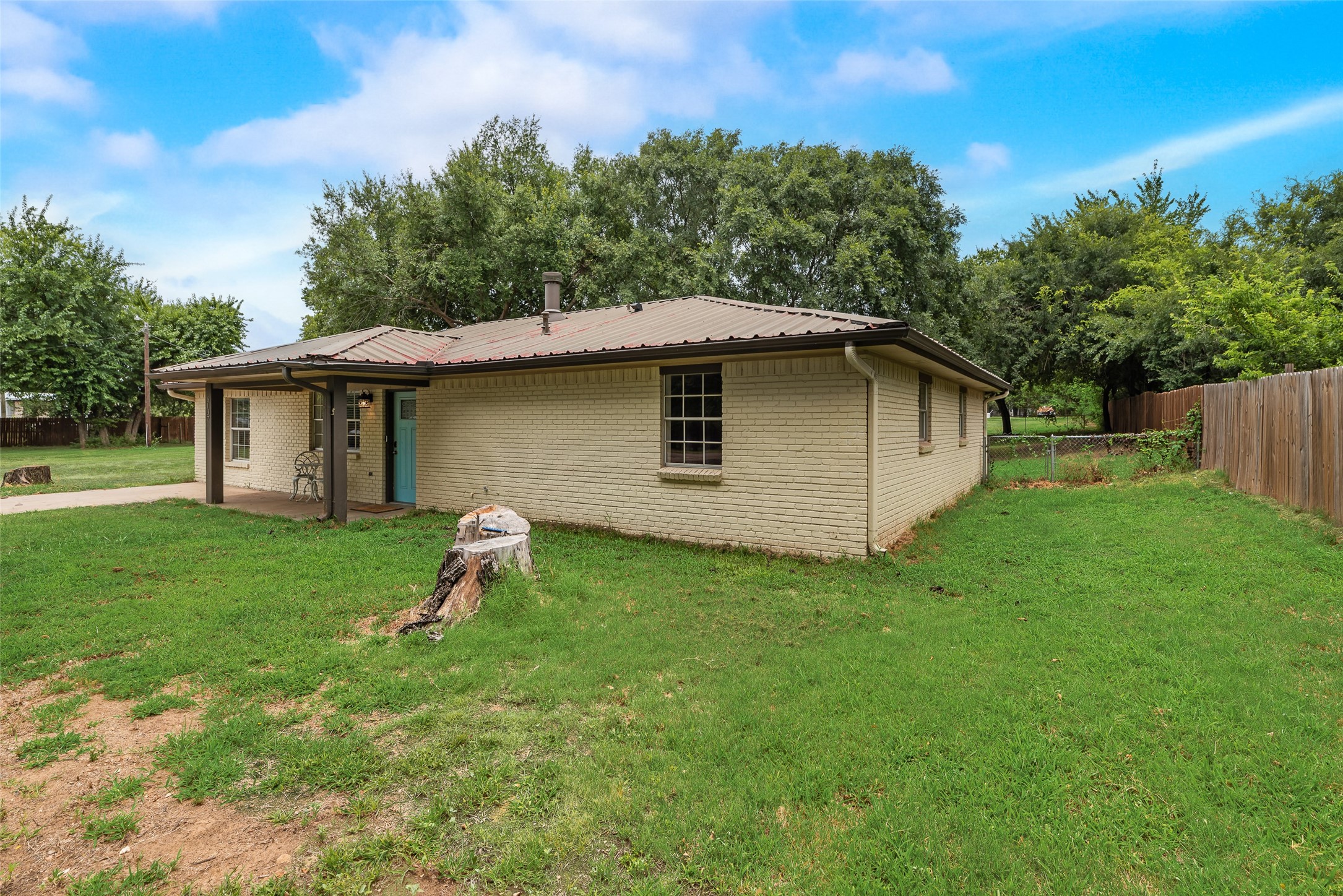 6137 County Road 319