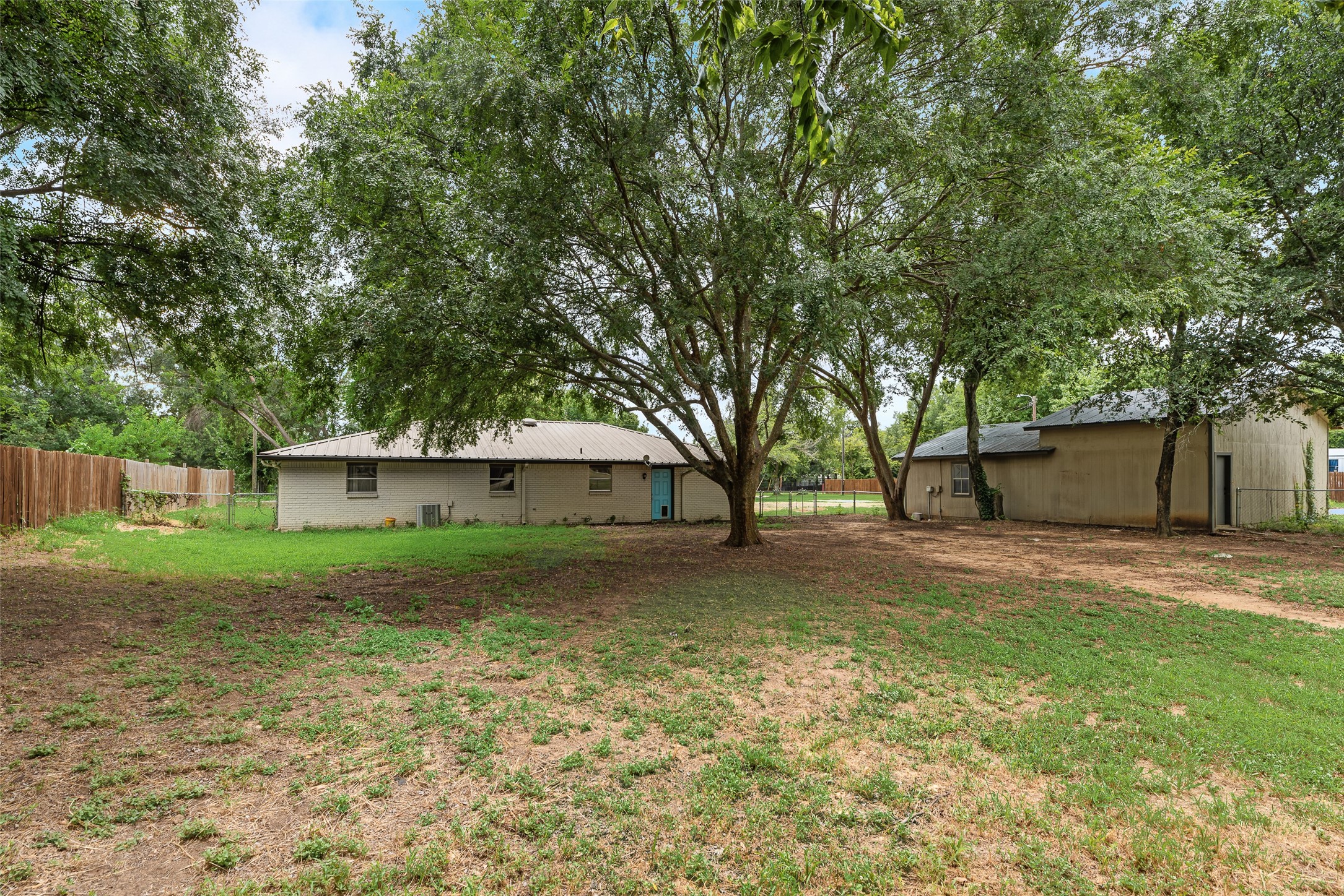 6137 County Road 319