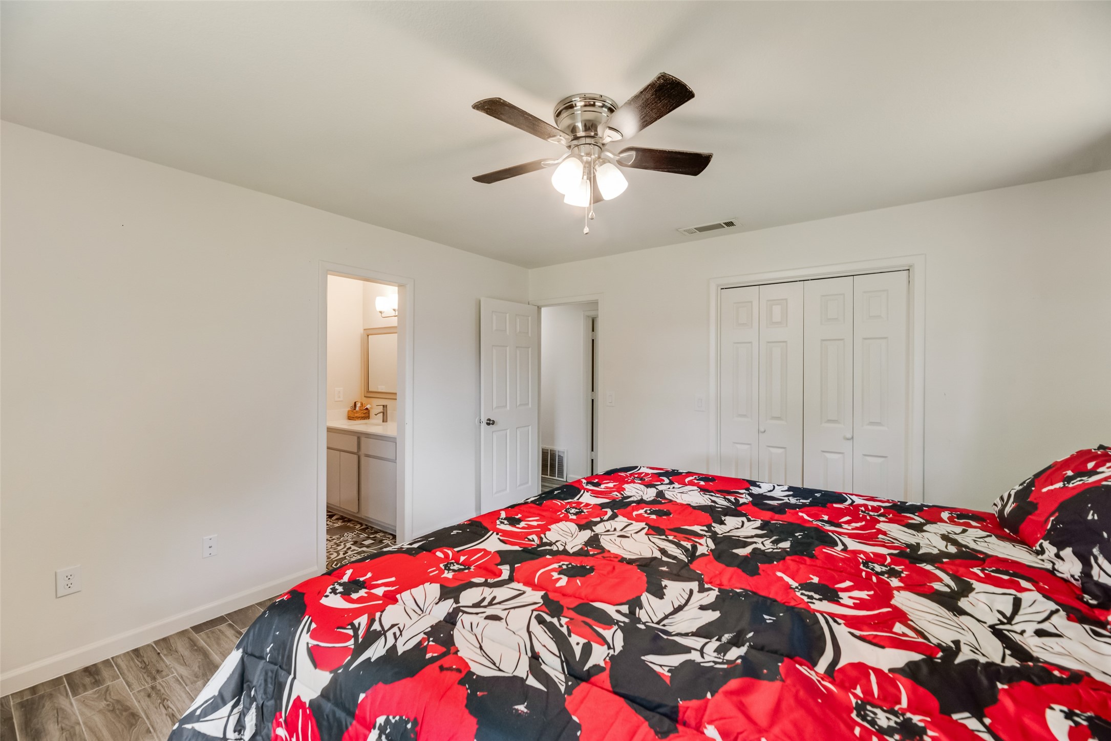 6137 County Road 319