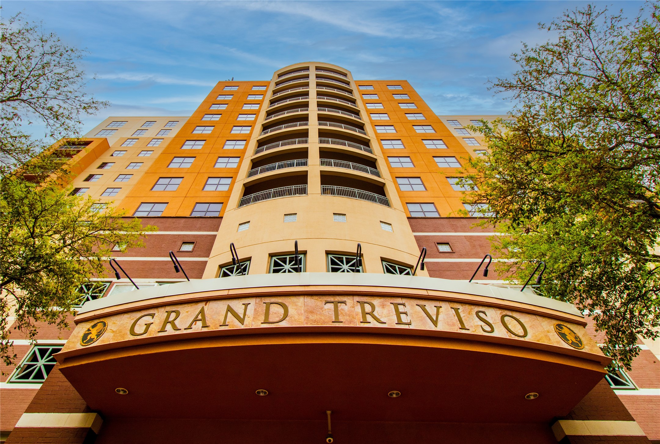 330 Las Colinas Boulevard E 464