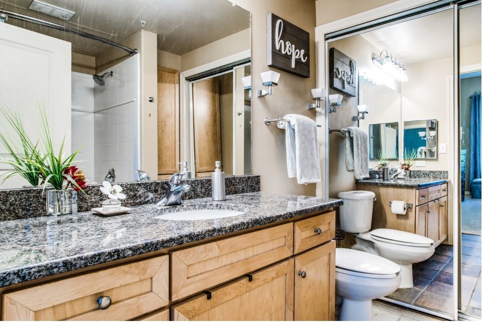 330 Las Colinas Boulevard E 464