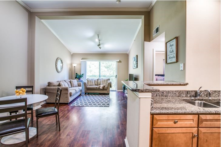 330 Las Colinas Boulevard E 464