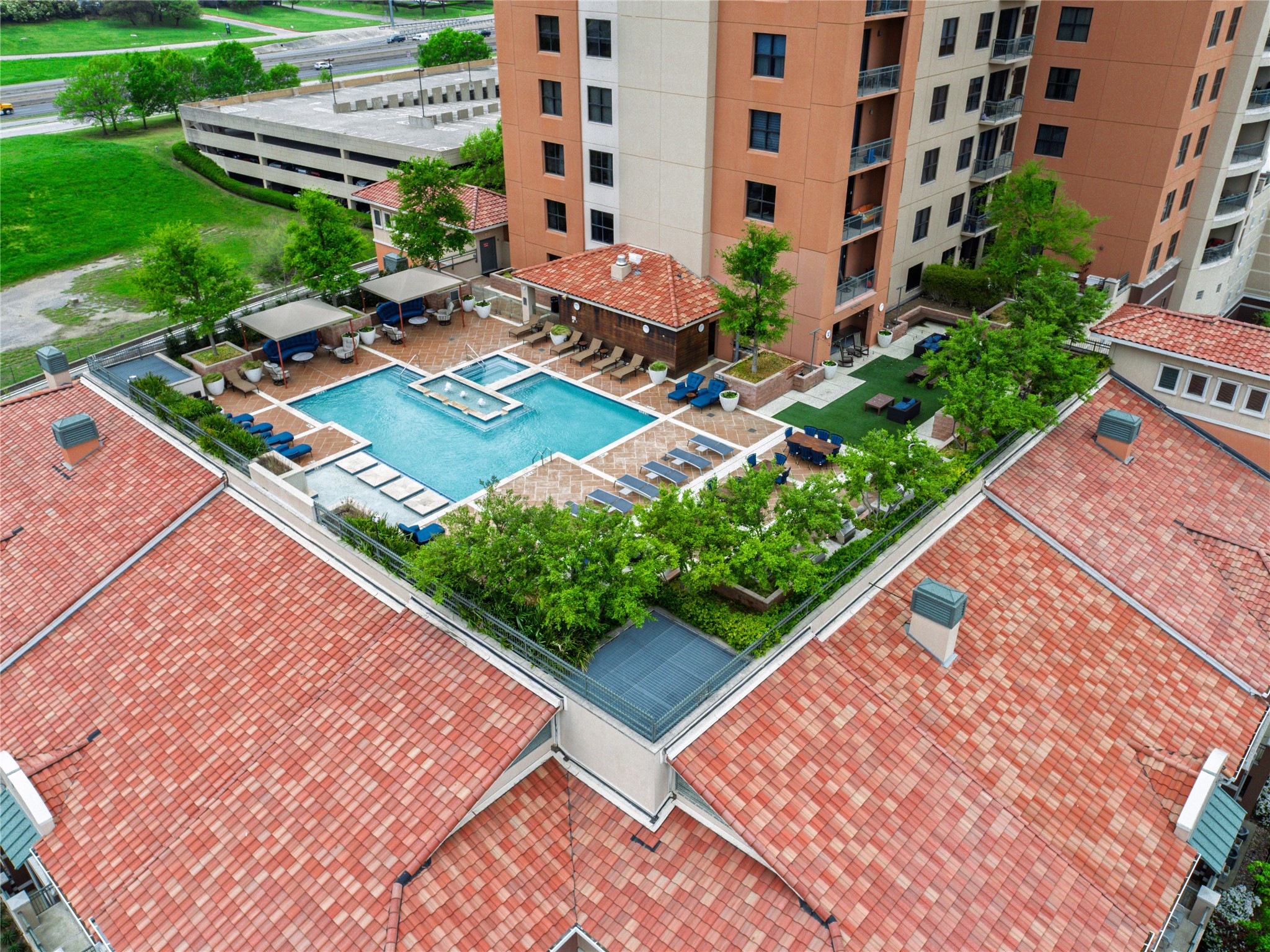 330 Las Colinas Boulevard E 464