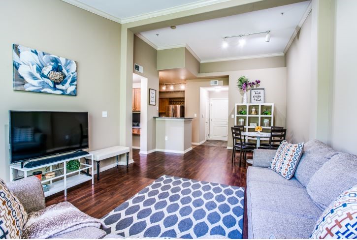 330 Las Colinas Boulevard E 464