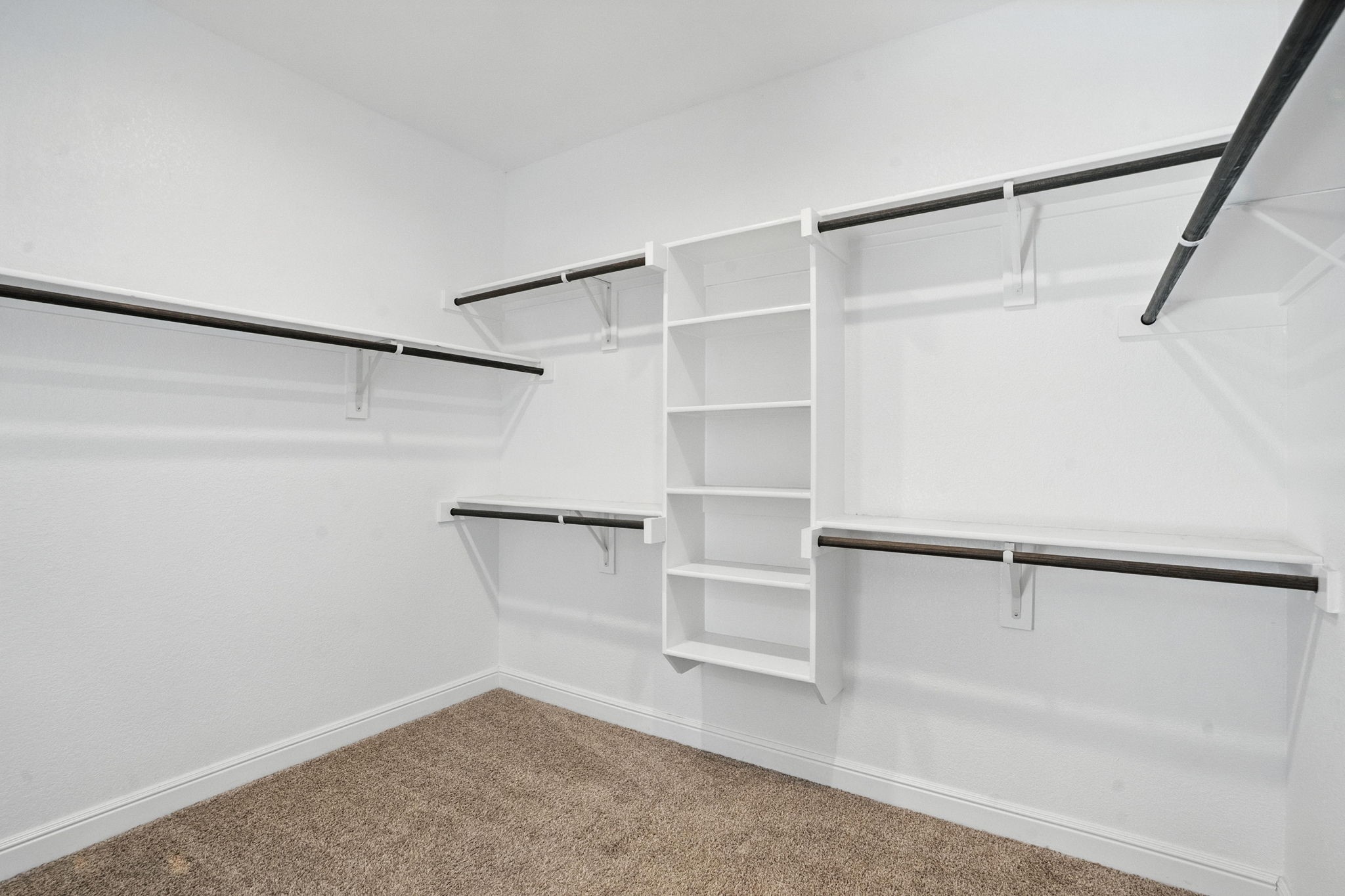 2320 Mockingbird Court