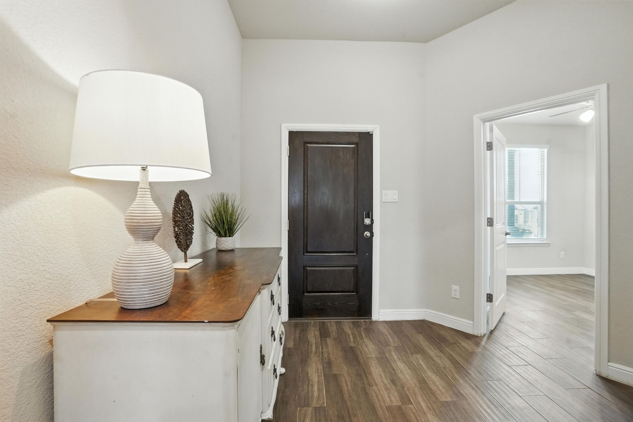 2320 Mockingbird Court