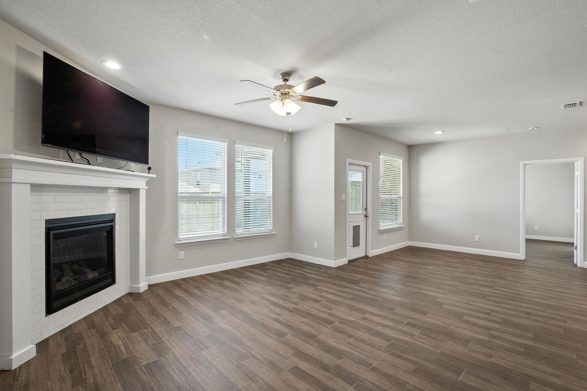 2320 Mockingbird Court