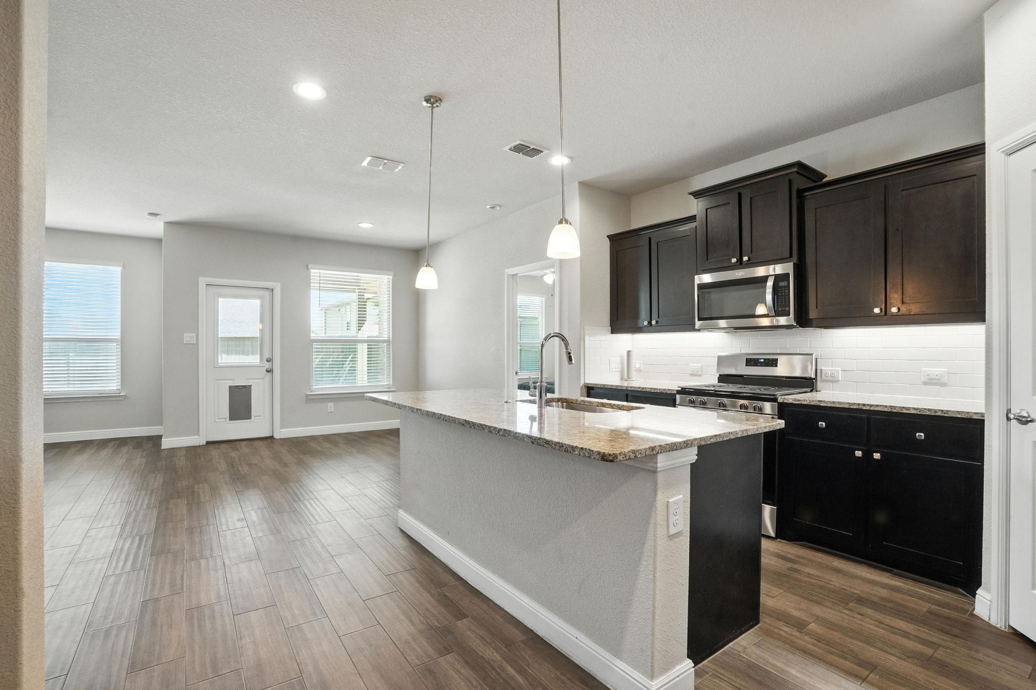 2320 Mockingbird Court