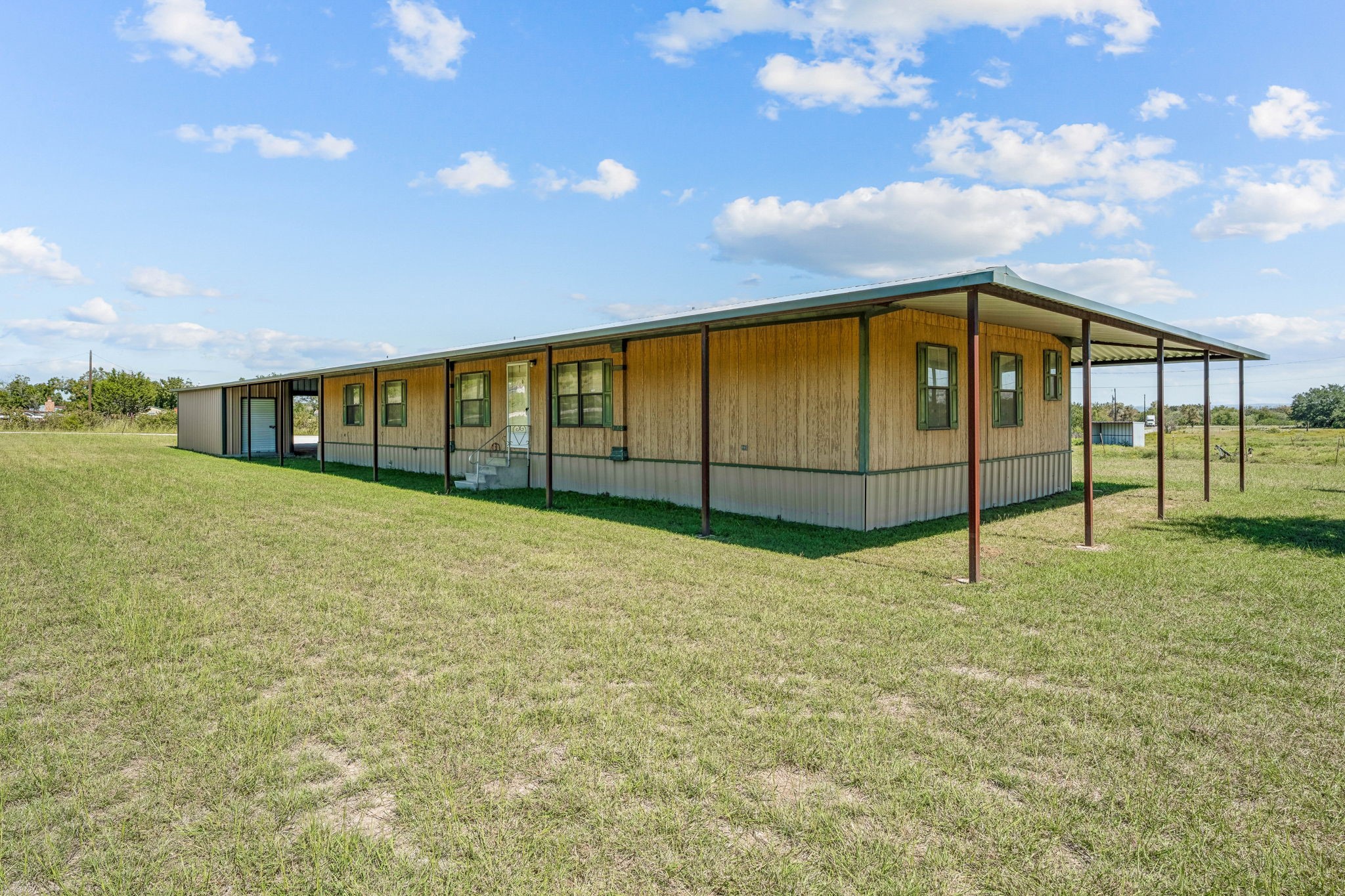 6931 Tin Top Highway